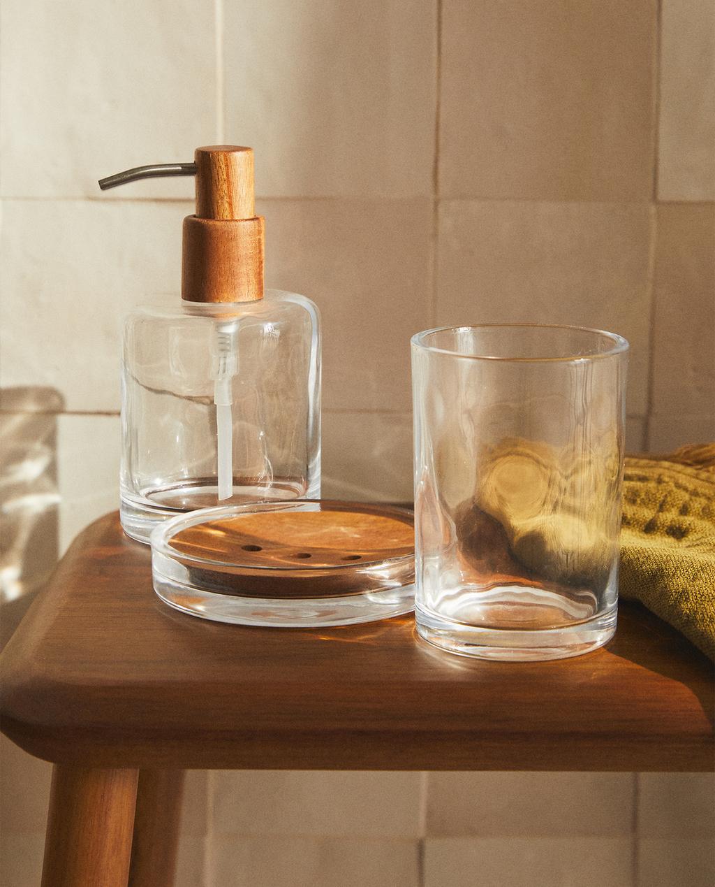 GLASS AND WOOD BATHROOM SET