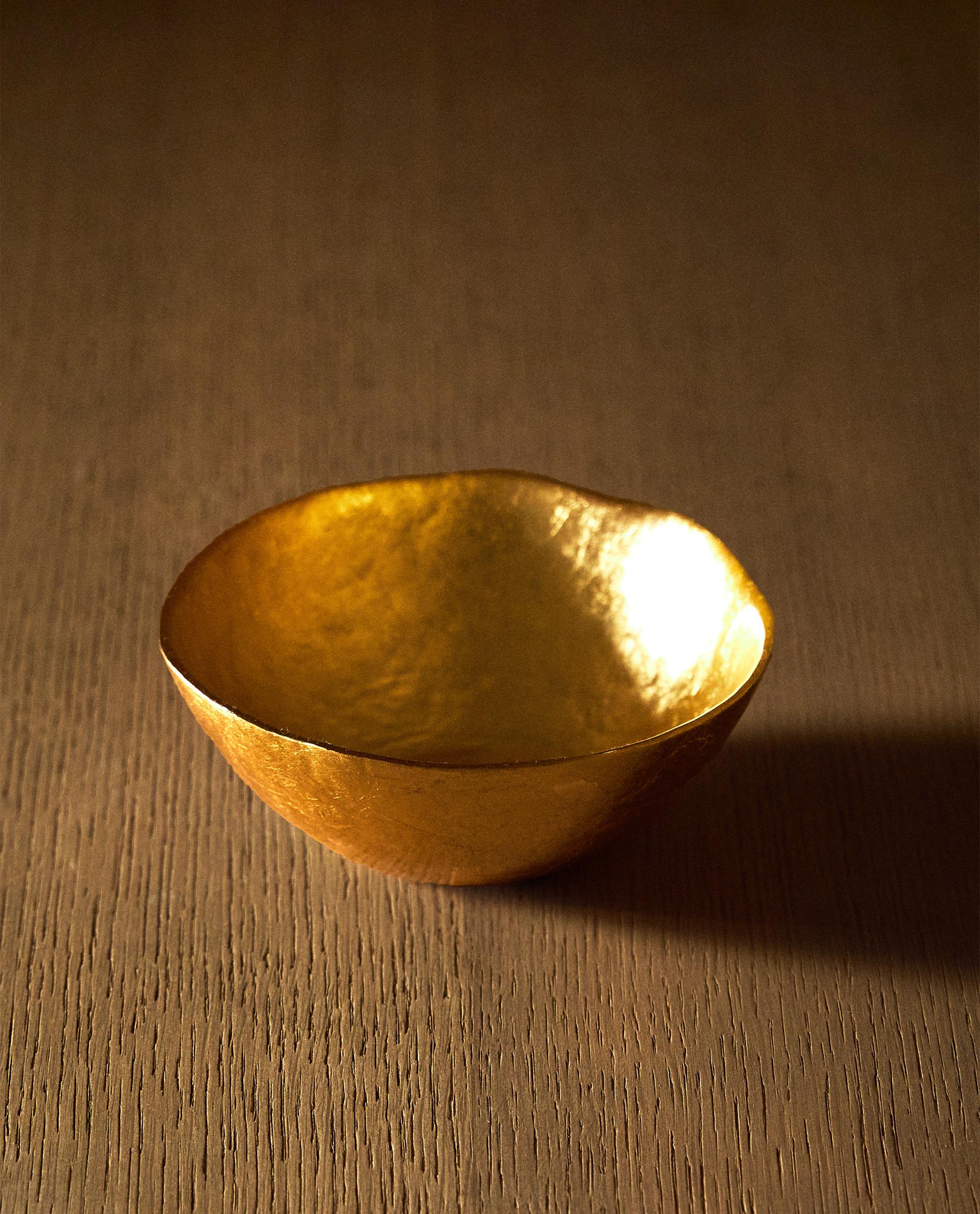 GOLDEN GLASS BOWL