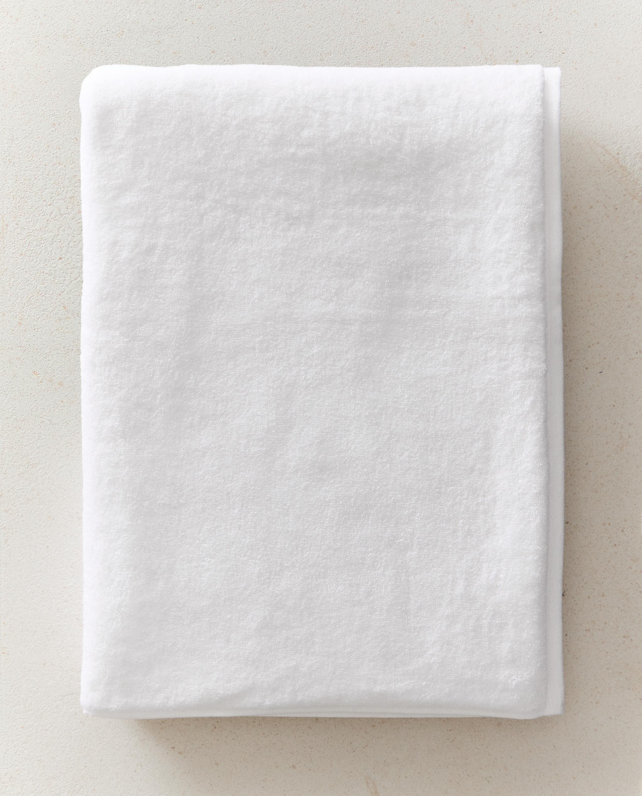 EXTRA SOFT COTTON BATH TOWEL (700 GXM²) product thumbnail 20
