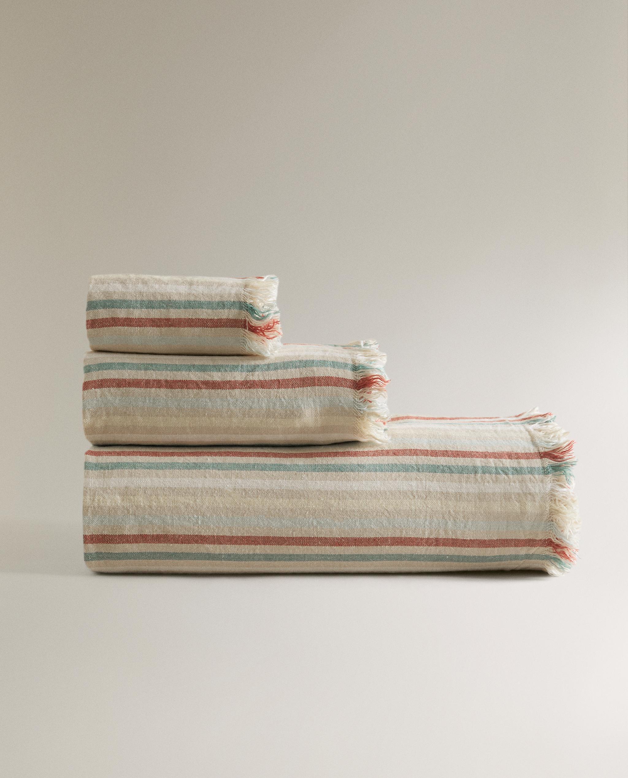 STRIPED LINEN BATH TOWEL product thumbnail 2