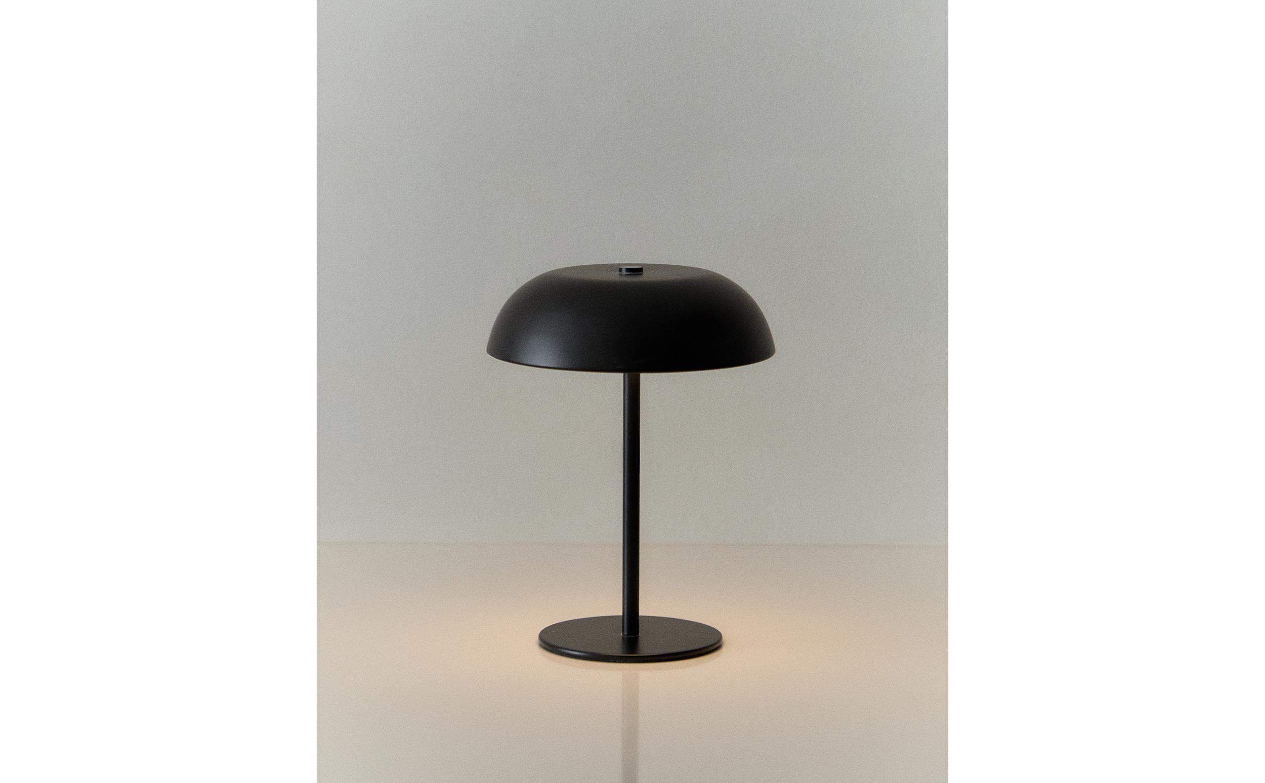 モノクロワイヤレスデスクランプ | Zara Home 日本/Japan