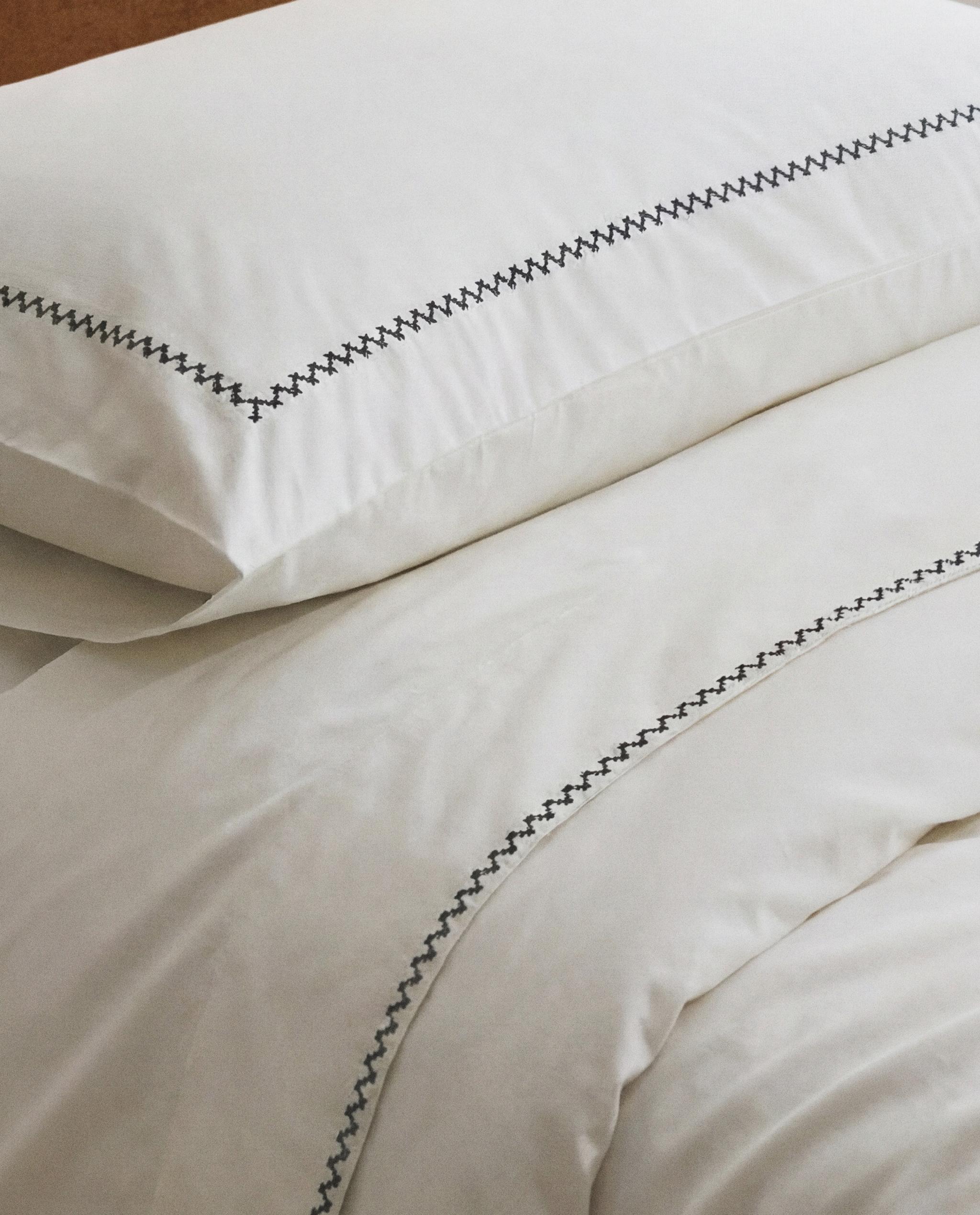 FLAT SHEET WITH EMBROIDERED BORDER product thumbnail 5