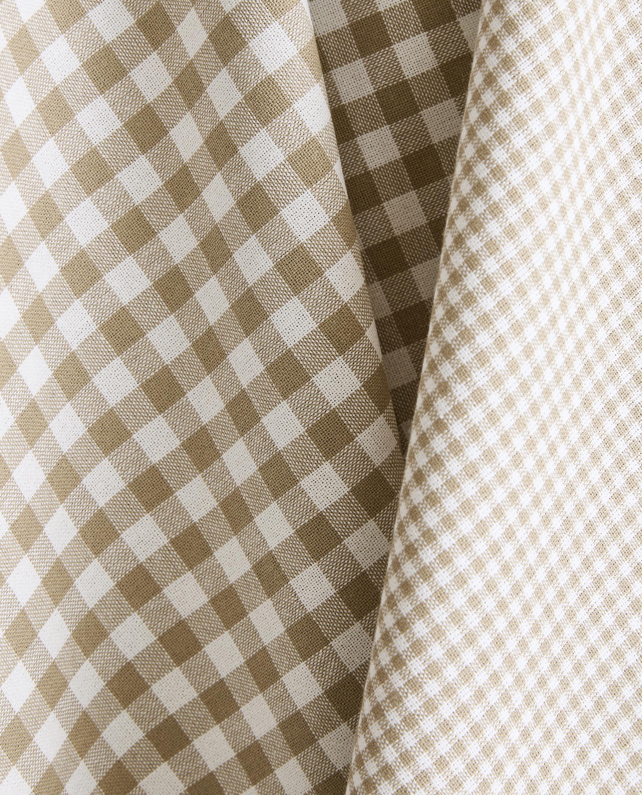 SET OF DYED THREAD TEA TOWELS (SET OF 3) product thumbnail 3