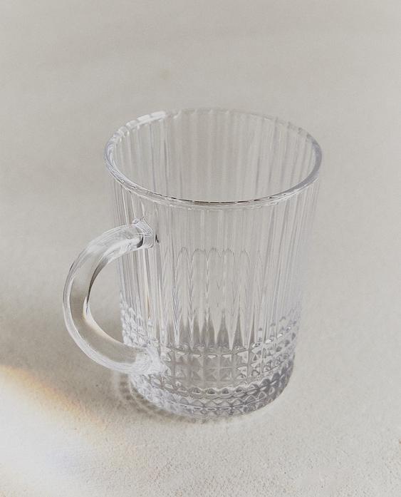 GLASS MUG WITH RAISED GEOMETRIC DESIGN