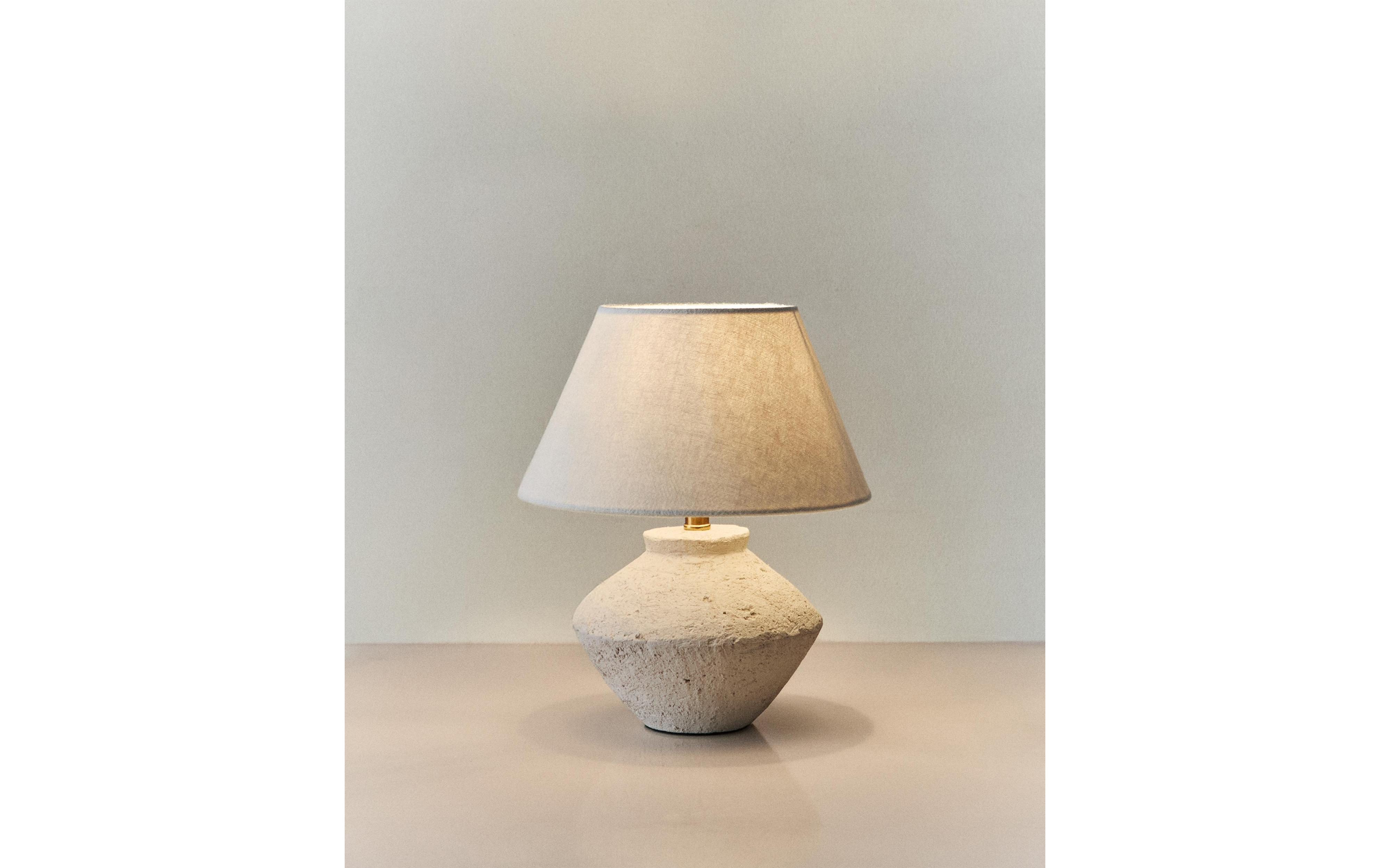 SMALL TABLE LAMP WITH EARTHENWARE BASE product thumbnail 5
