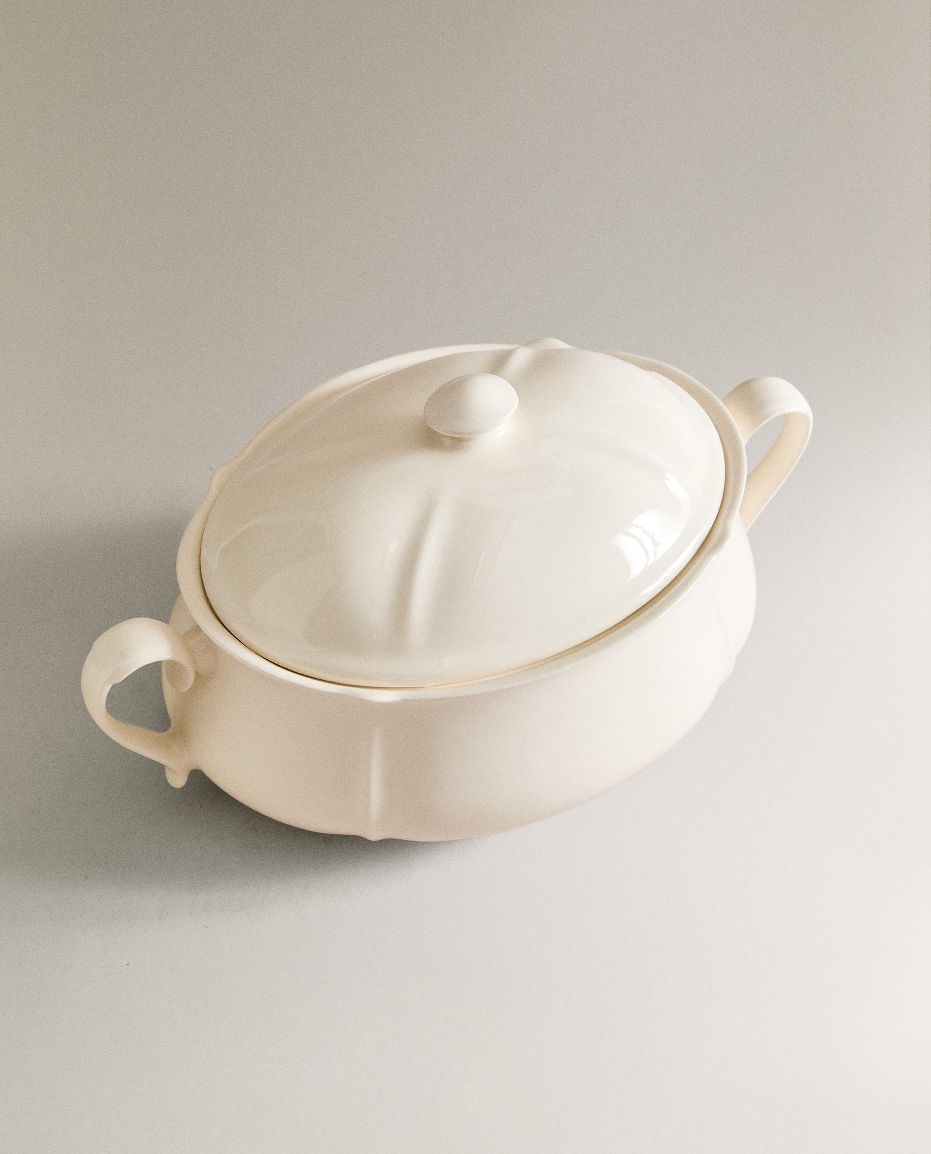 EARTHENWARE TUREEN WITH RAISED-DESIGN EDGE | Zara Home United