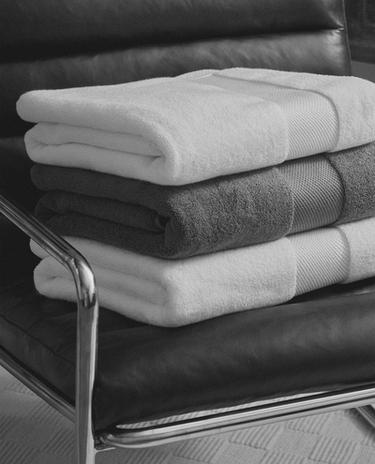 TOALLA BAÑO EXTRA SUAVE (800 GXM²)