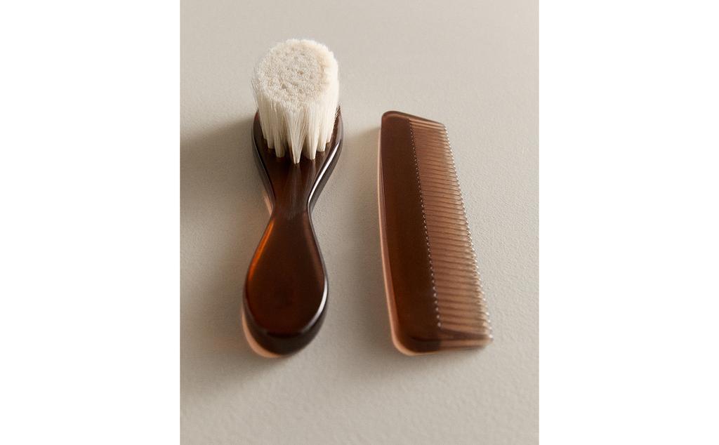 طقم مشط وفرشاة للرضّع من الأسيتات