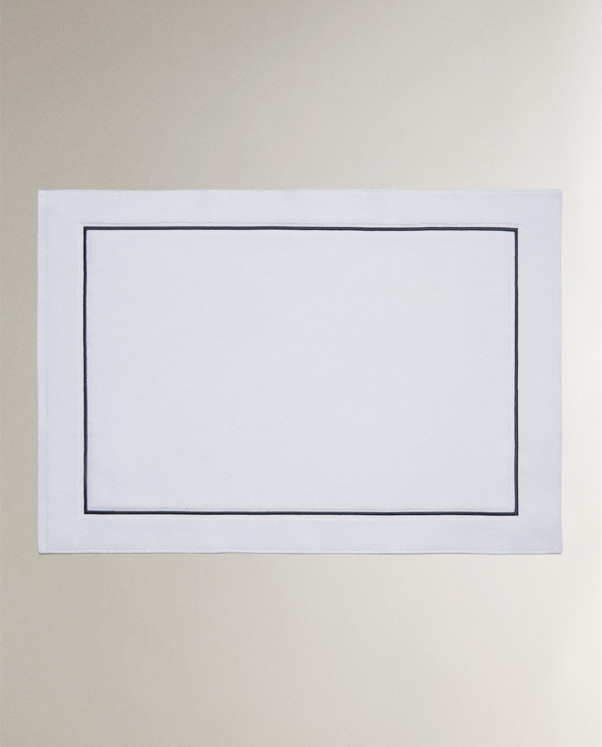 BATH MAT WITH TRIM product thumbnail 6
