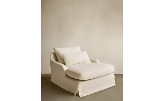 LOVESEAT 01
