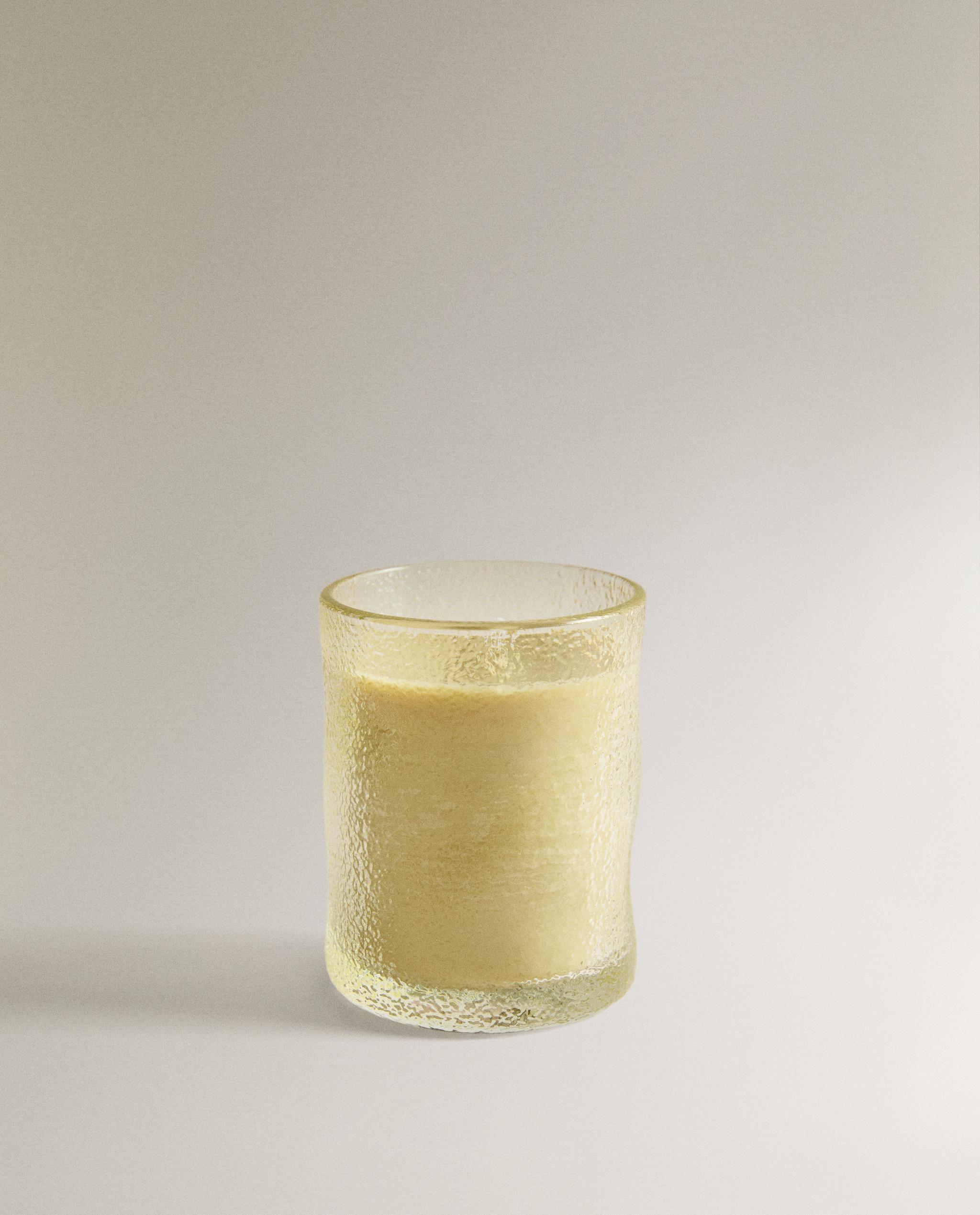 (155 G) VETIVER MELON SCENTED CANDLE product thumbnail 3