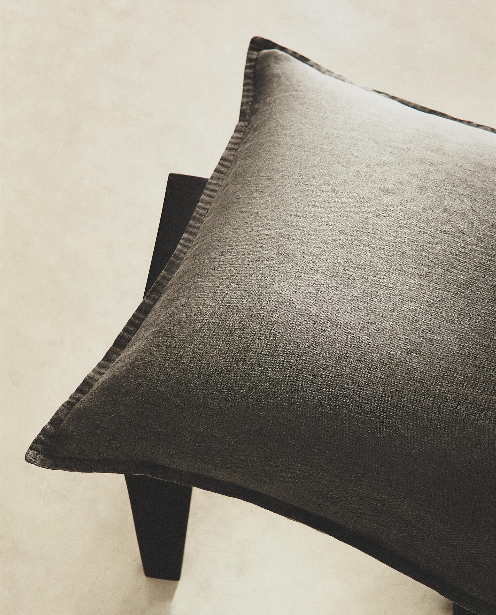 リネン 掛け布団とクッションカバー | Zara Home 日本/Japan