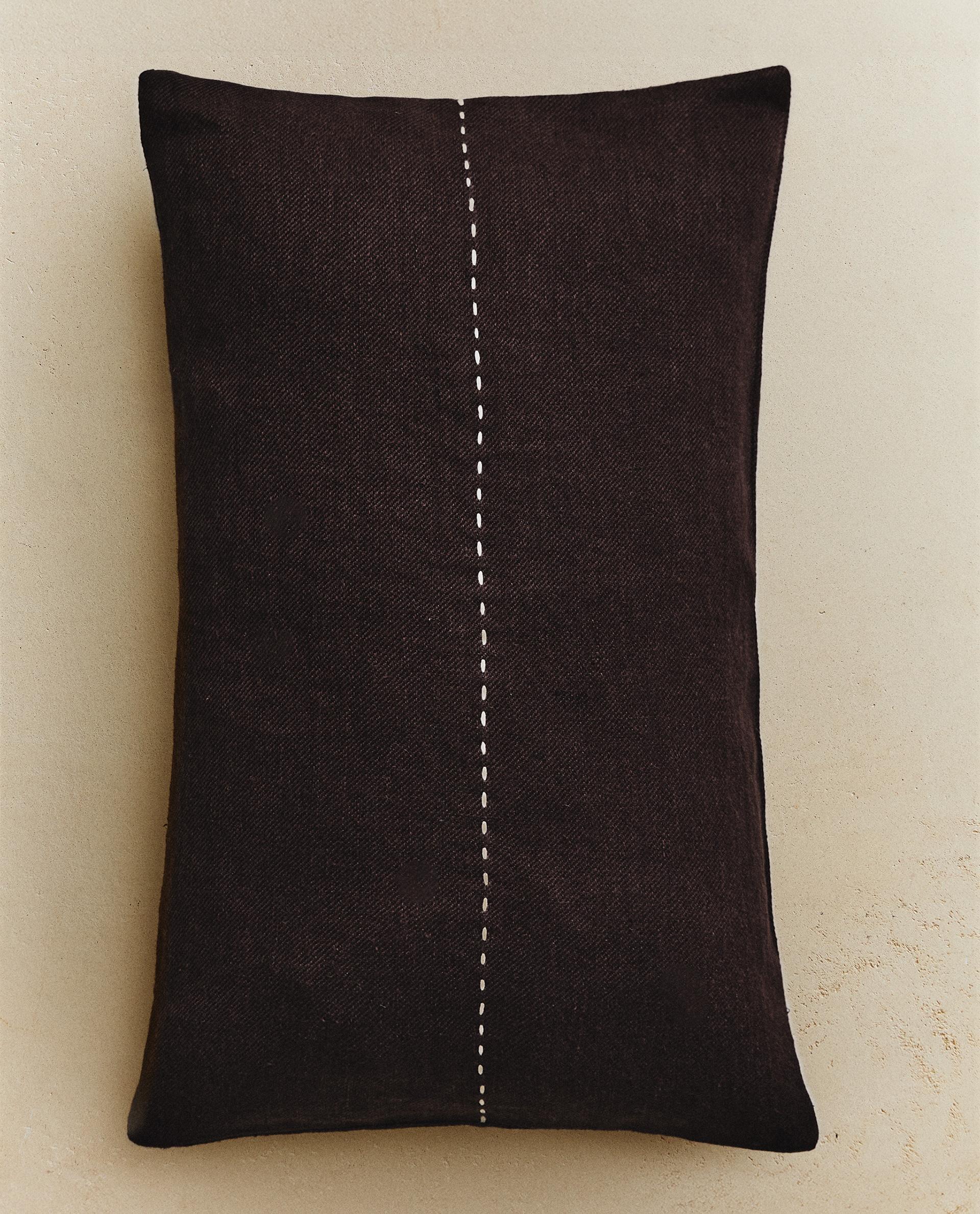 ベッドルームにふさわしいクッションカバー | Zara Home 日本