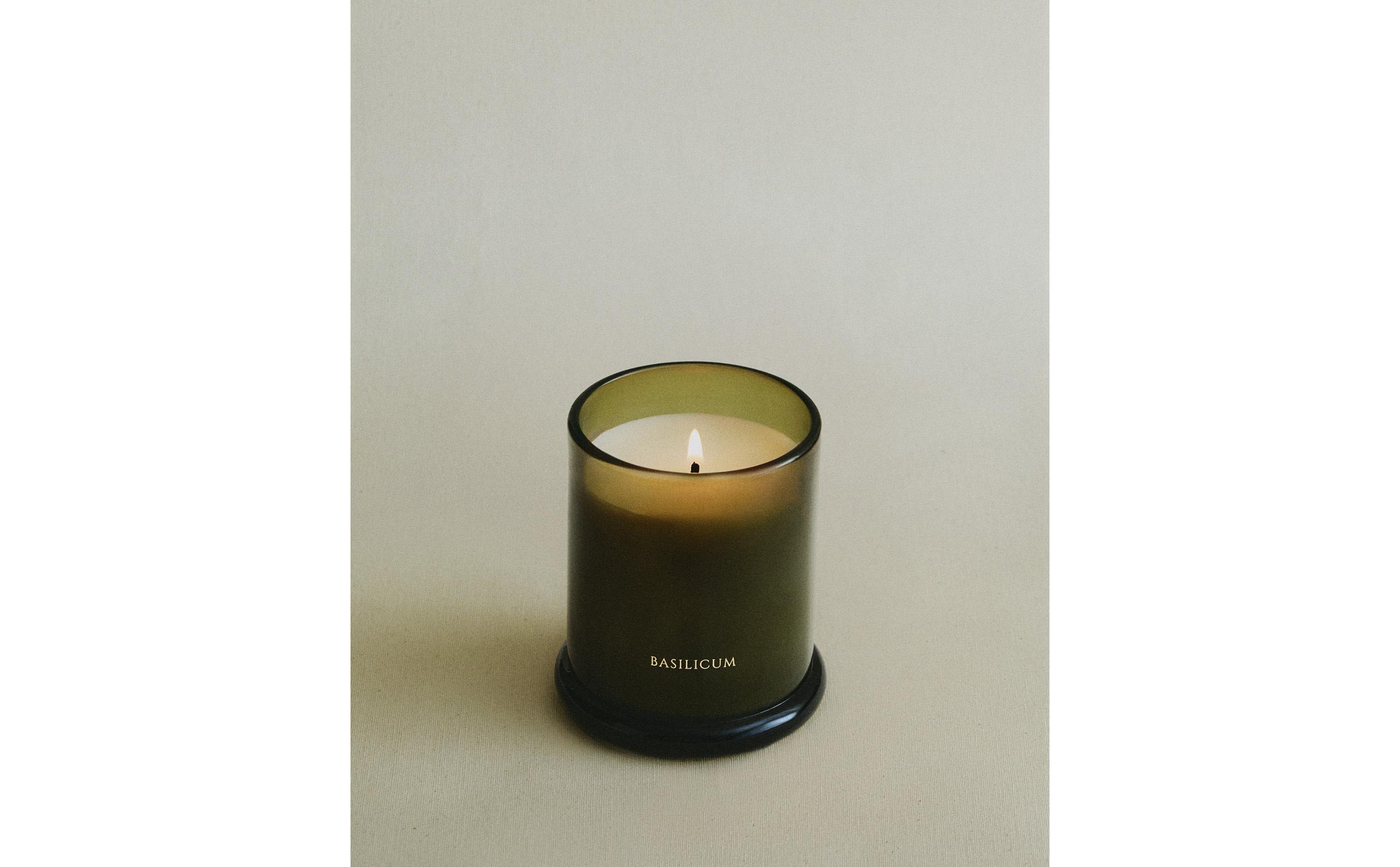 (150 G) BASILICUM SCENTED CANDLE product thumbnail 7