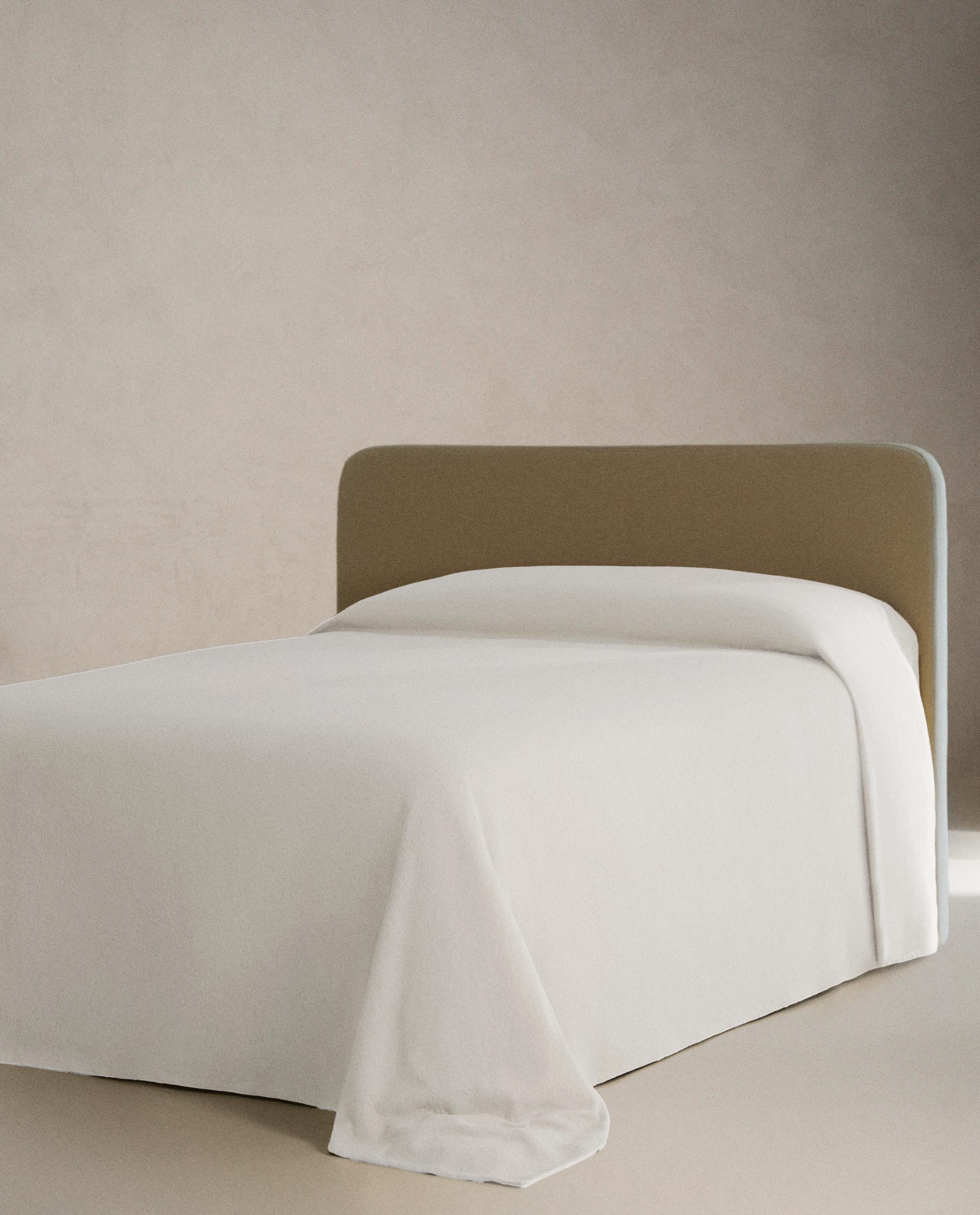 JACQUARD COTTON BEDSPREAD product thumbnail 18