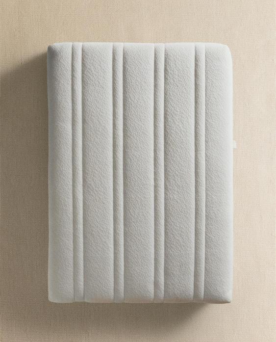 PIENI SAARNIPUISEN PINNASÄNGYN PATJA