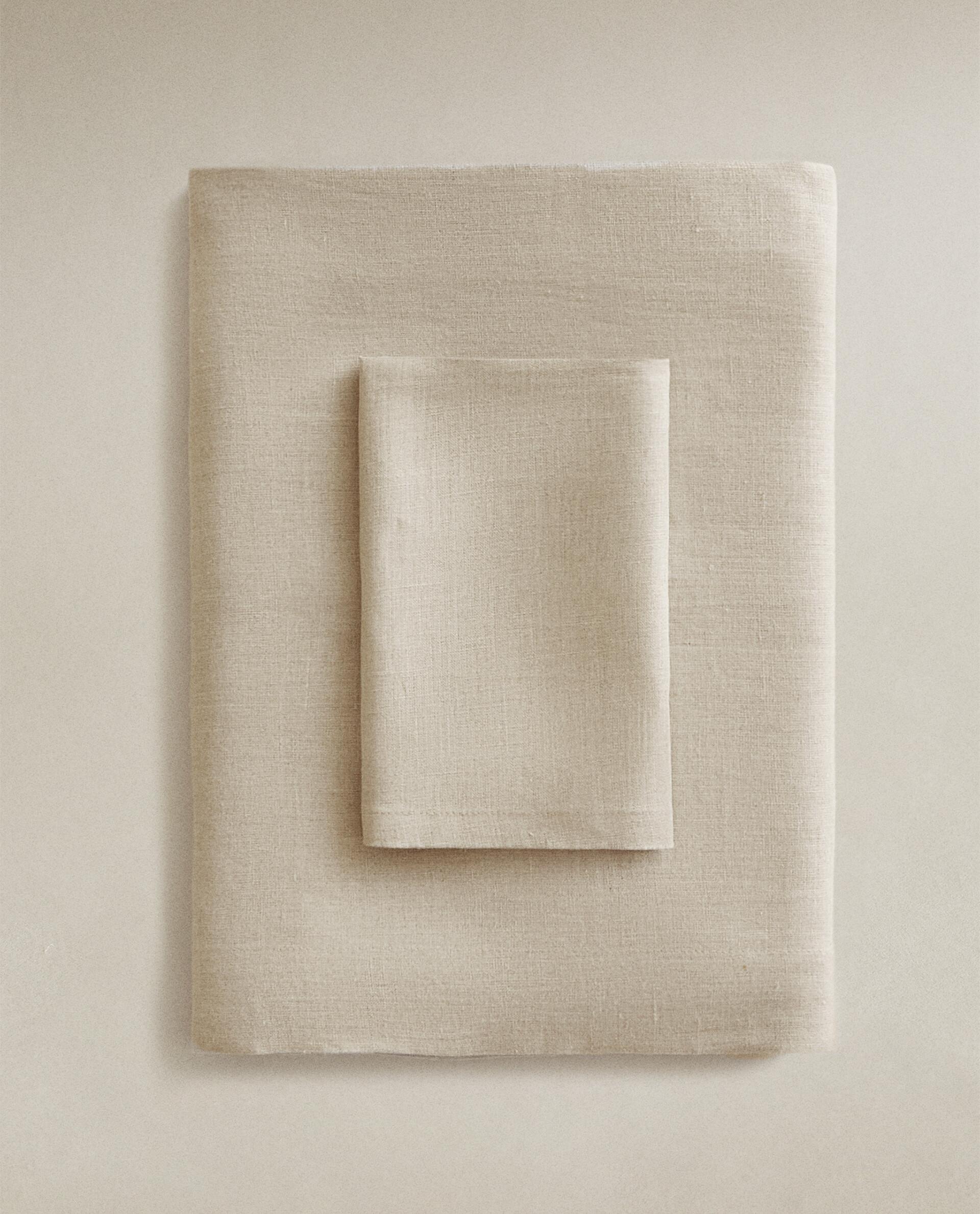 PLAIN-COLOURED LINEN TABLECLOTH product thumbnail 15