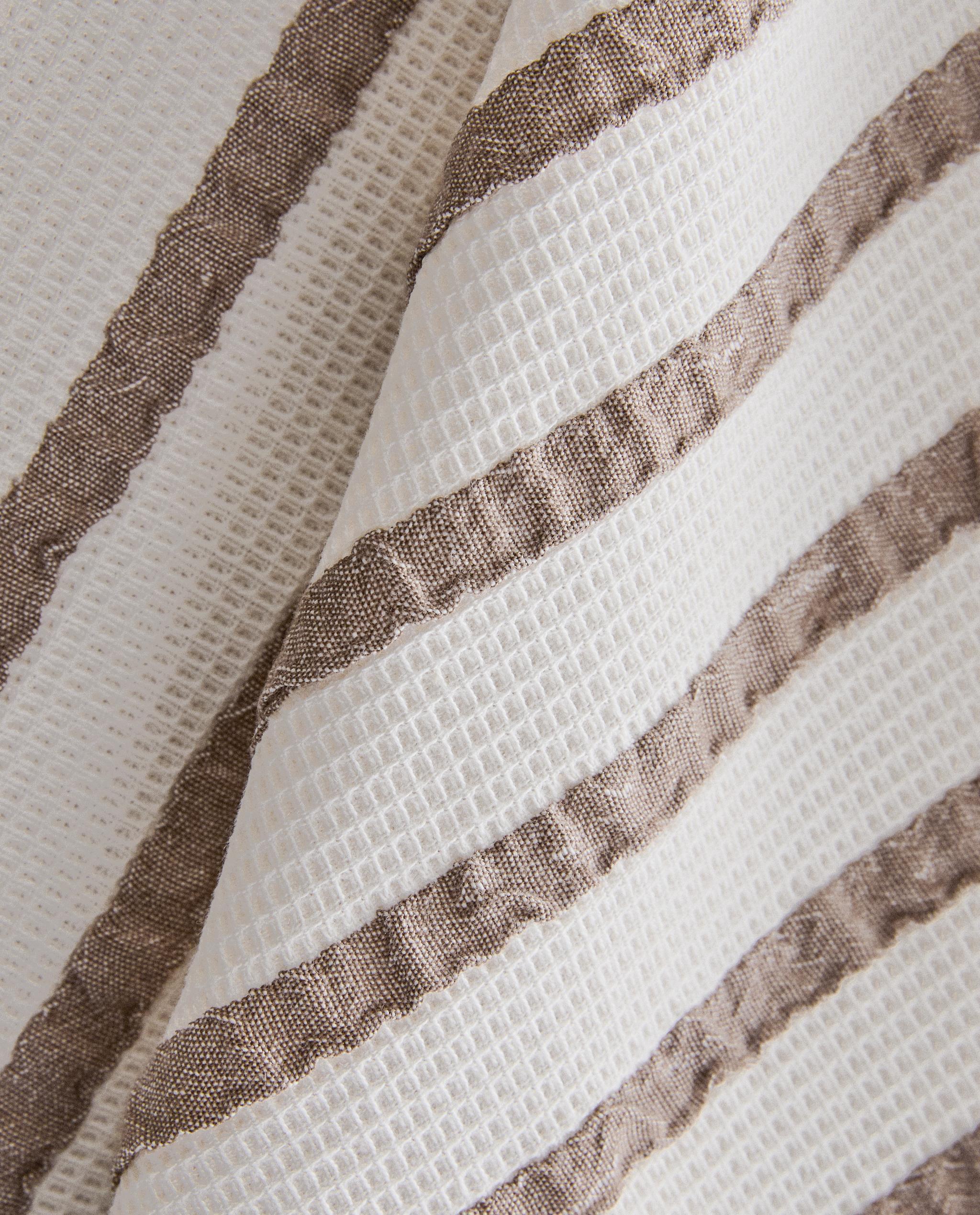 WAFFLE-KNIT TEA TOWEL product thumbnail 5