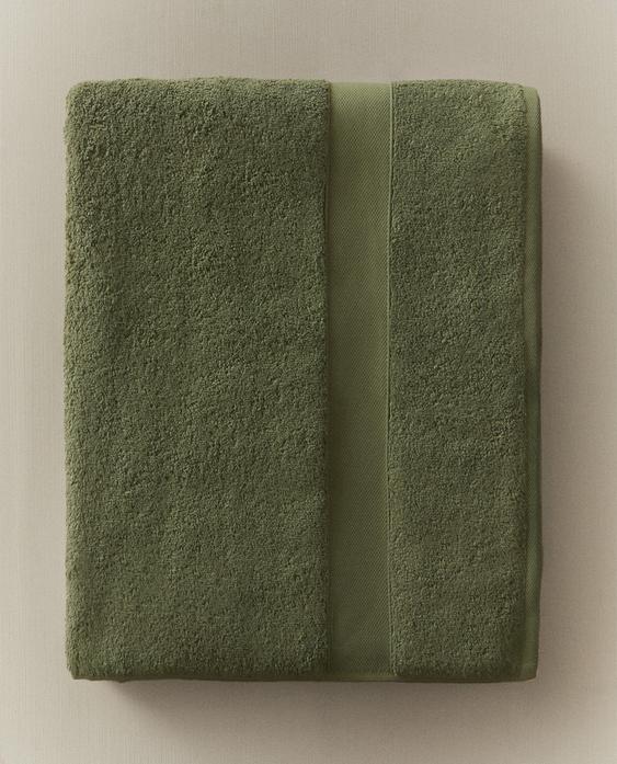 TOALLA BAÑO ALGODÓN PREMIUM (600 GXM²)