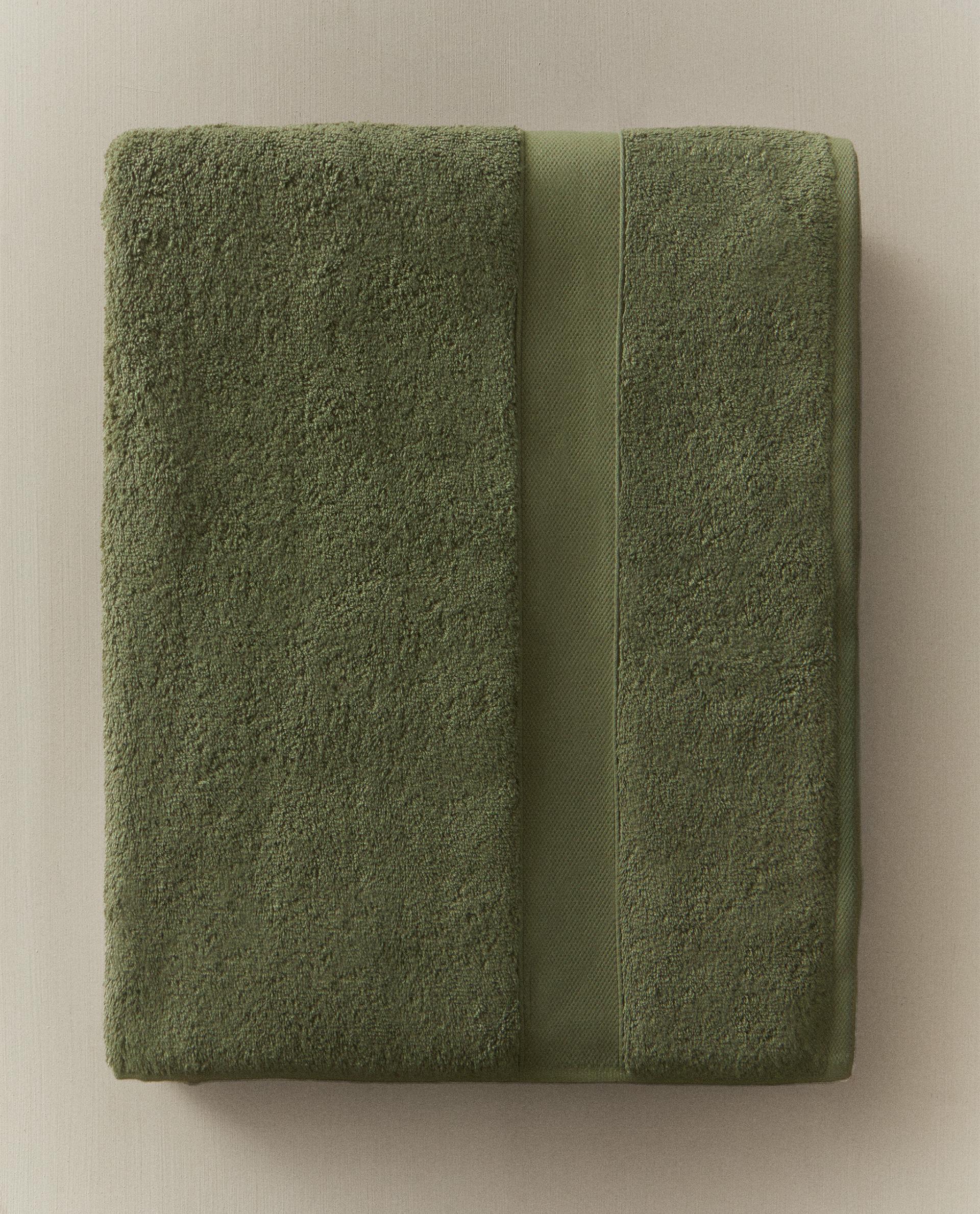 PREMIUM COTTON BATH TOWEL (600 GXM²) PREMIUM COTTON BATH TOWEL (600 GXM²)