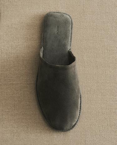 ZAPATILLA PIEL ESTUCHE