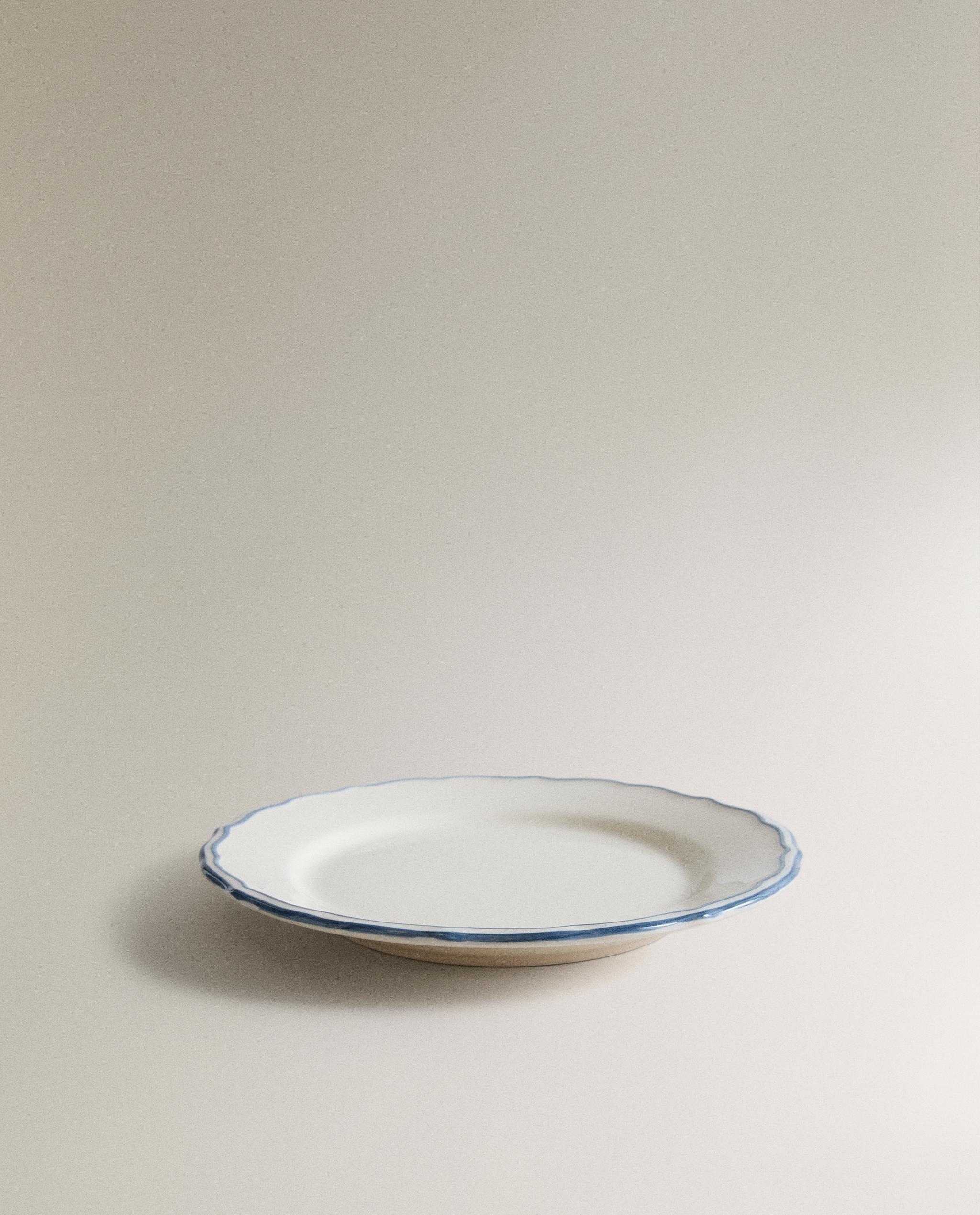 EARTHENWARE DESSERT PLATE WITH WAVY RIM product thumbnail 4
