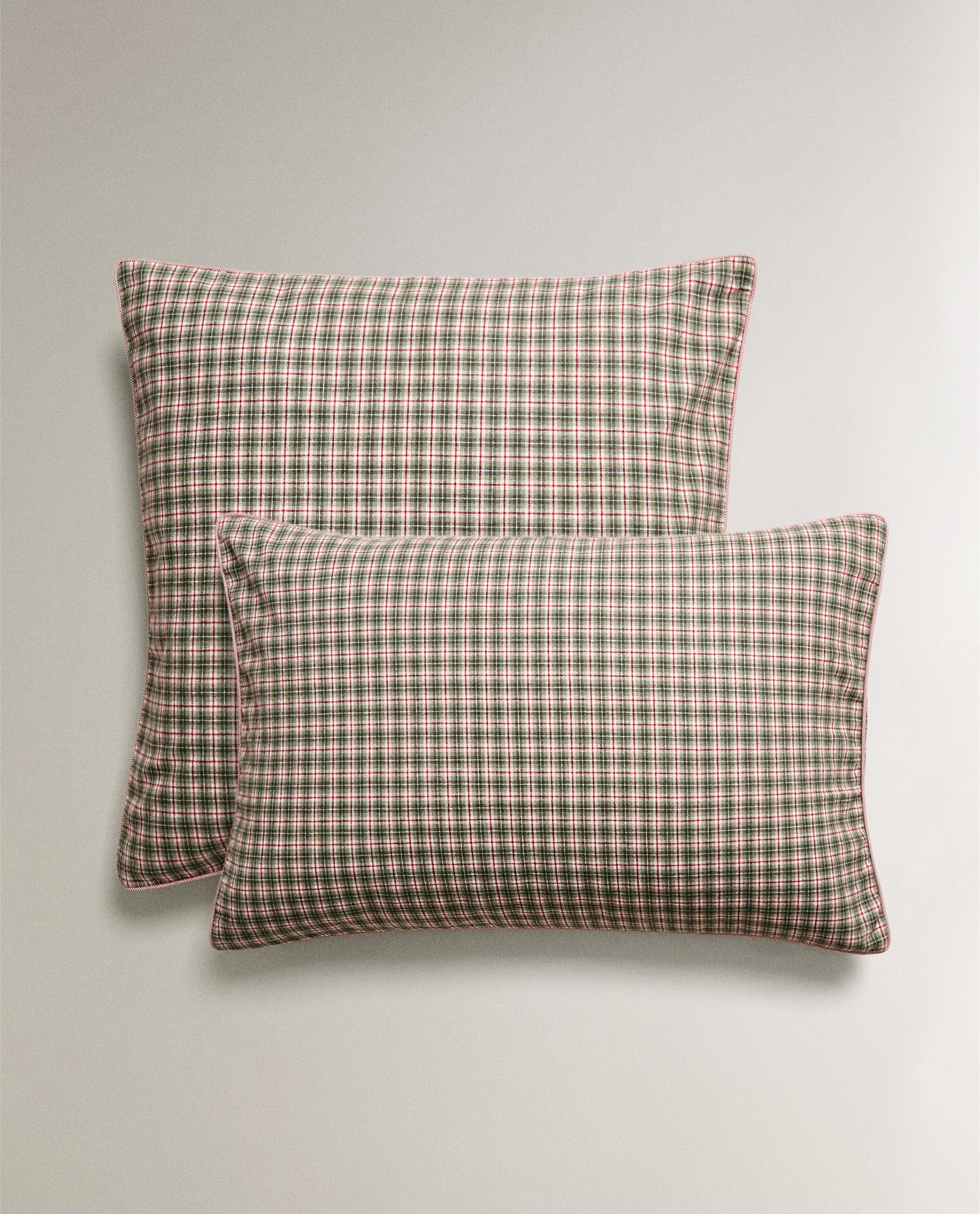 CHILDREN S CHRISTMAS CHECK FLANNEL PILLOWCASE Zara Home United Kingdom