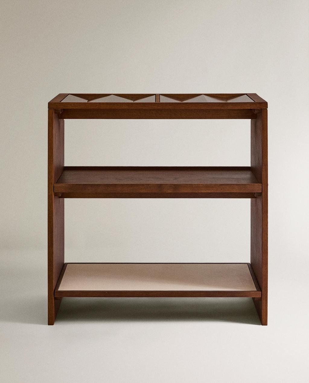 ΕΠΙΠΛΟ ΑΠΟΘΗΚΕΥΣΗΣ ΚΑΙ ΒΑΣΗ ΑΛΤΗΡΩΝ