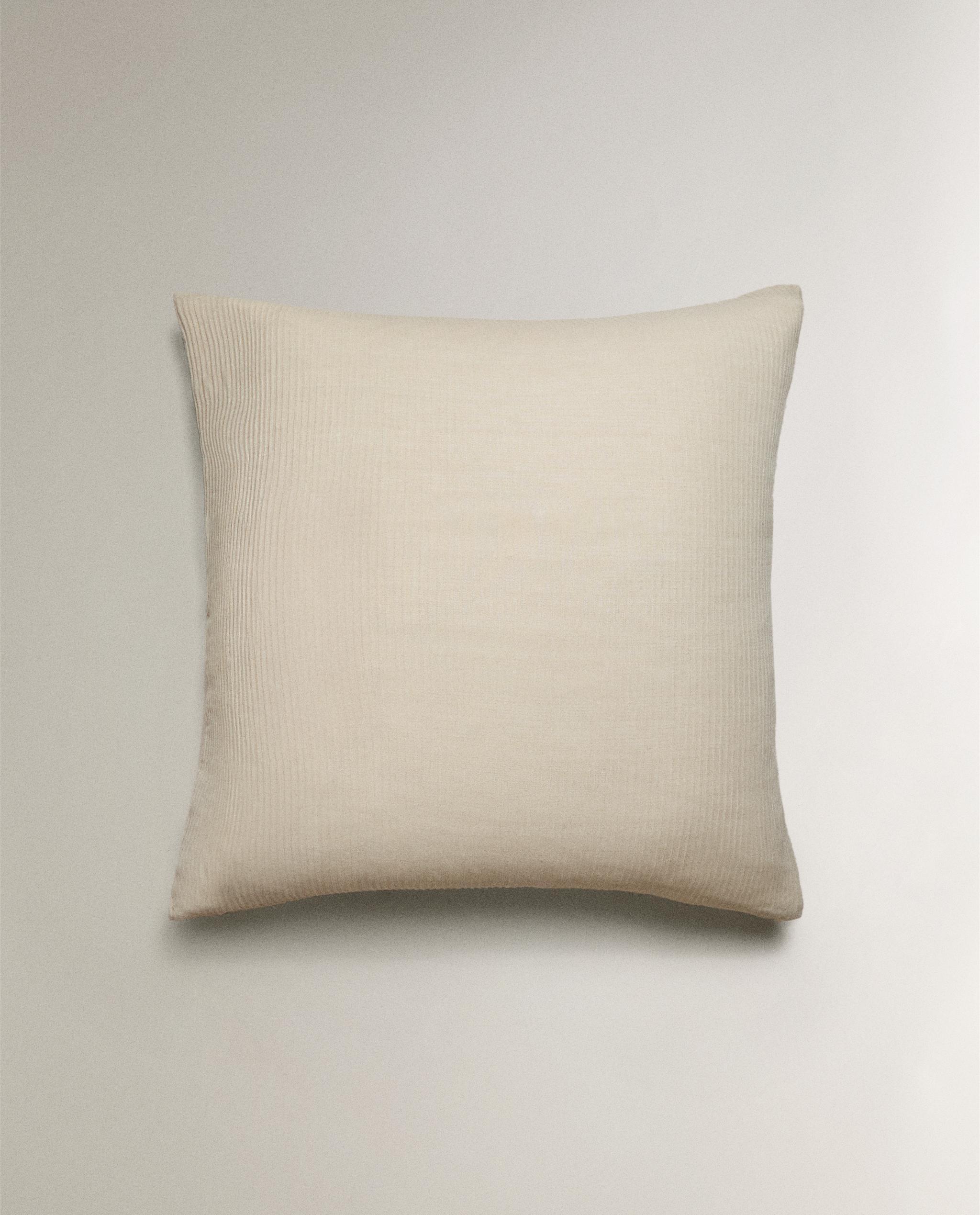 GATHERED QUILT CUSHION COVER product thumbnail 14