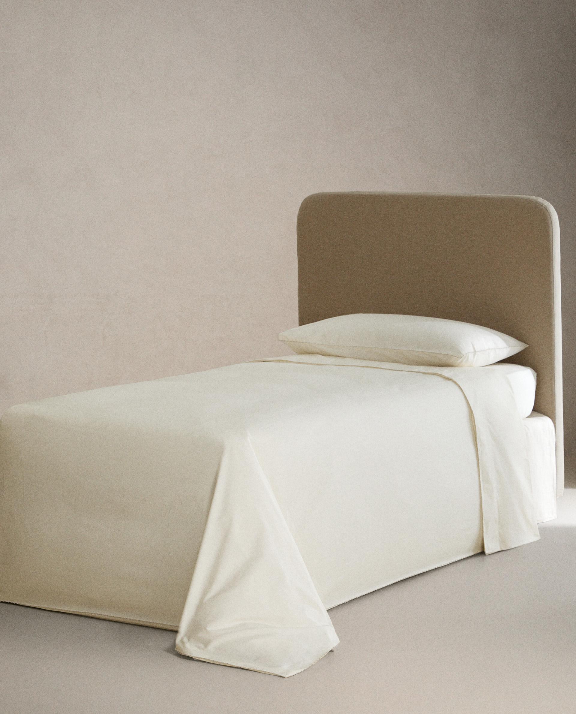 縁取り刺繍入り トップシーツ | Zara Home 日本/Japan