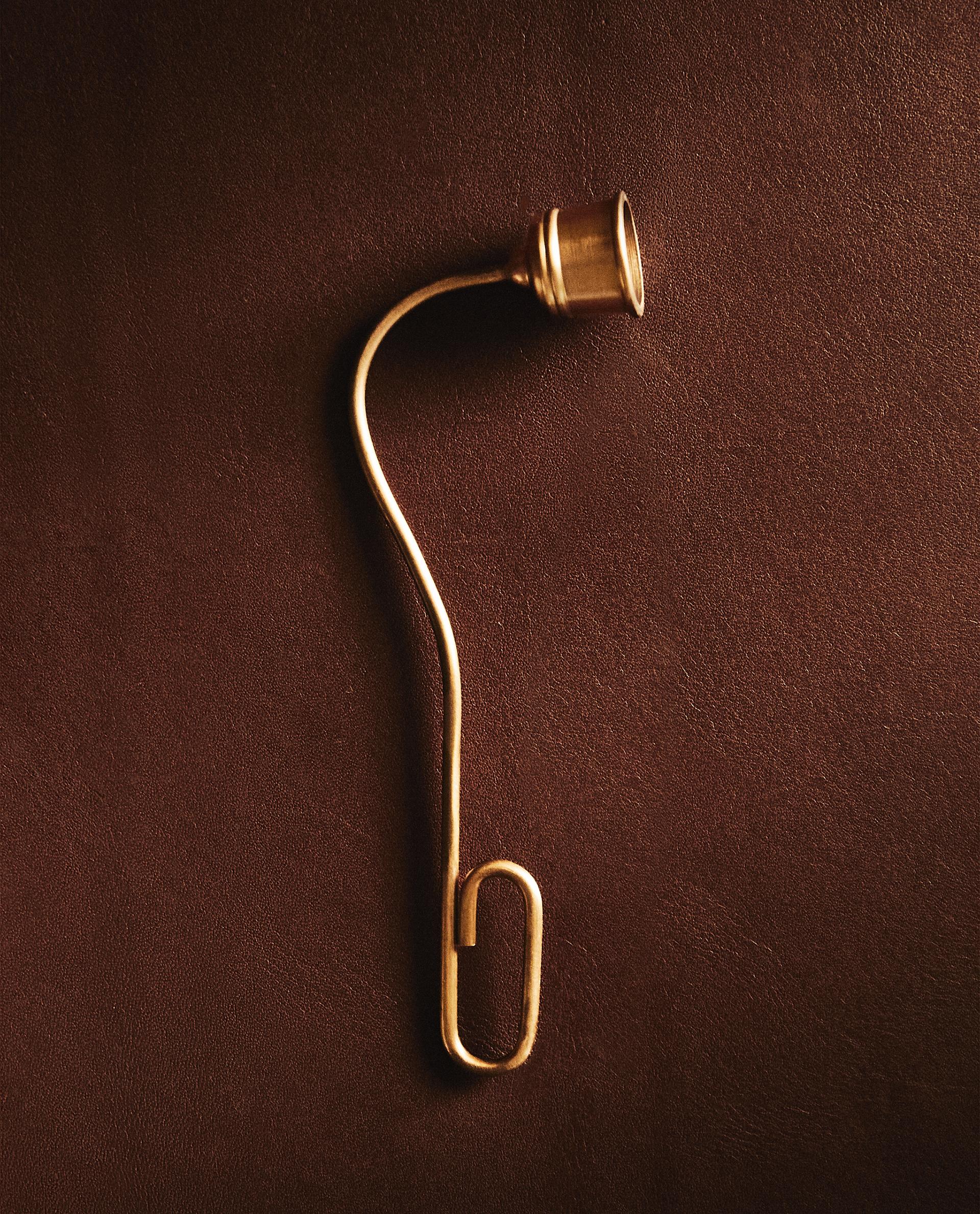 CANDLE SNUFFER WITH HANDLE Zara Home Worldwide