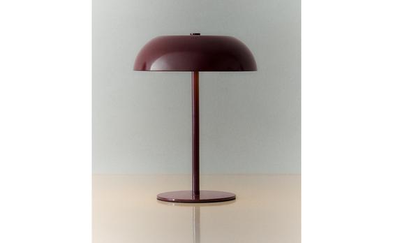 VIENKRĀSAS BEZVADU GALDA LAMPA