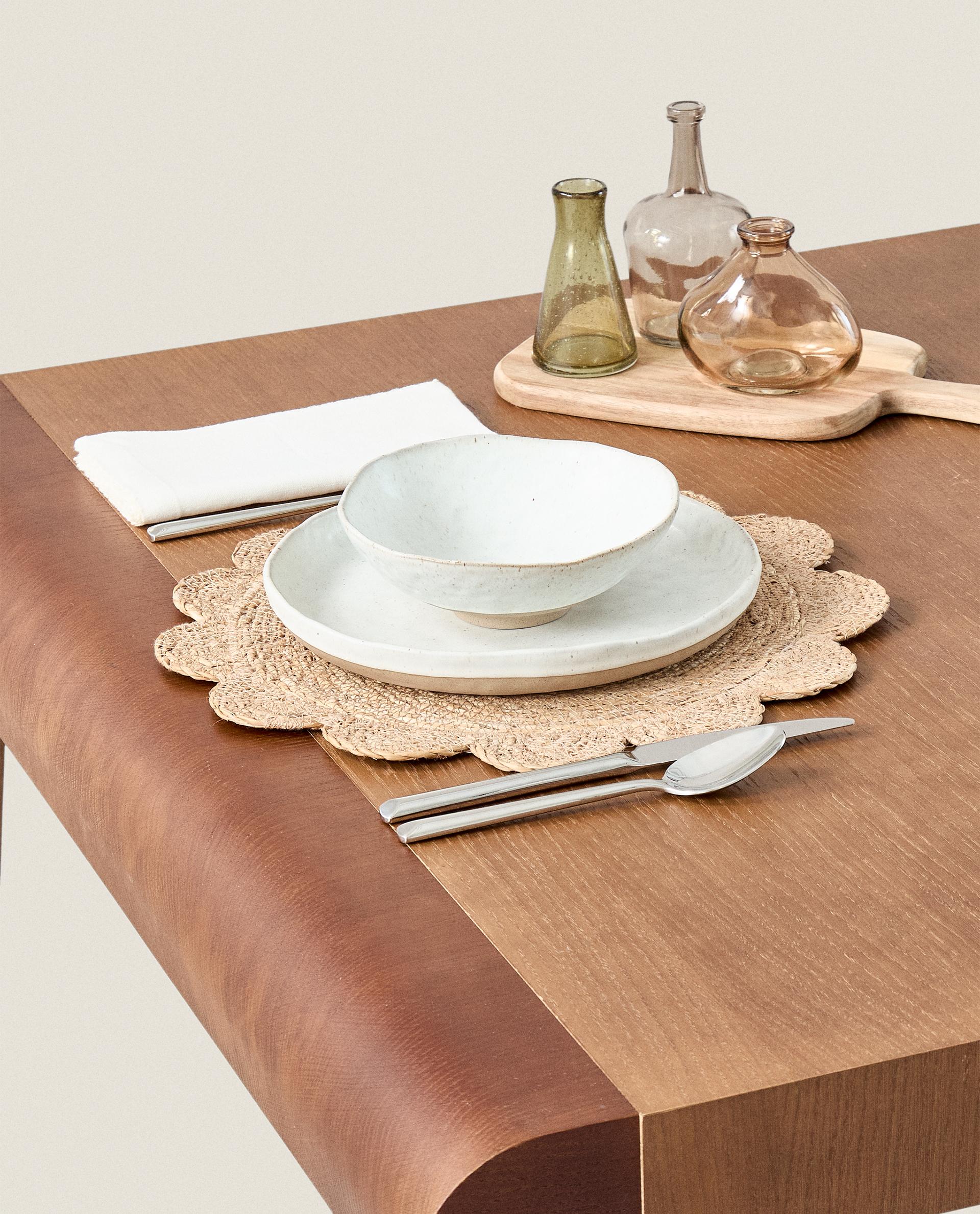 ラタンランチョンマット 花デザイン | Zara Home 日本/Japan