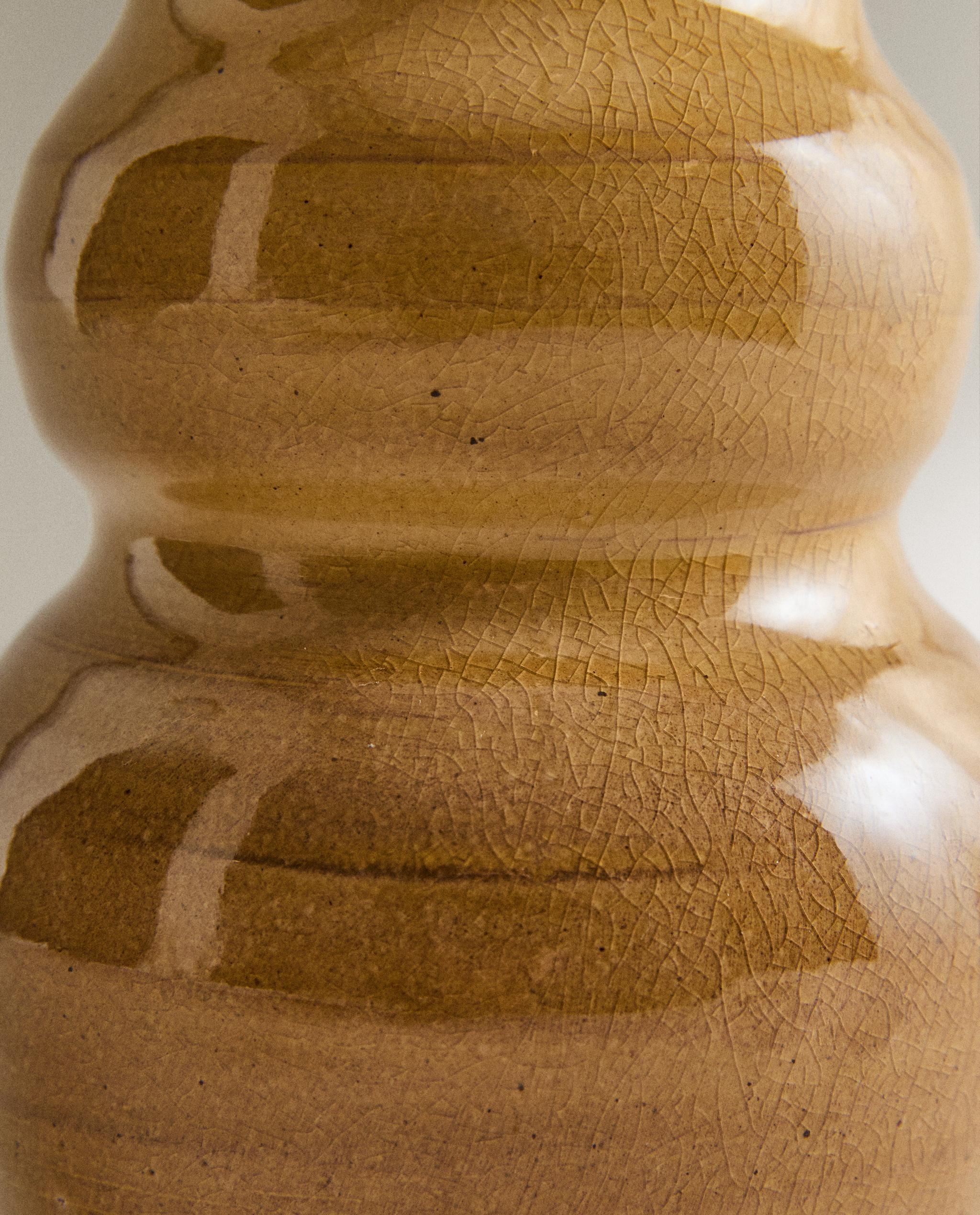 DECORATIVE HULU-SHAPED CERAMIC VASE product thumbnail 3