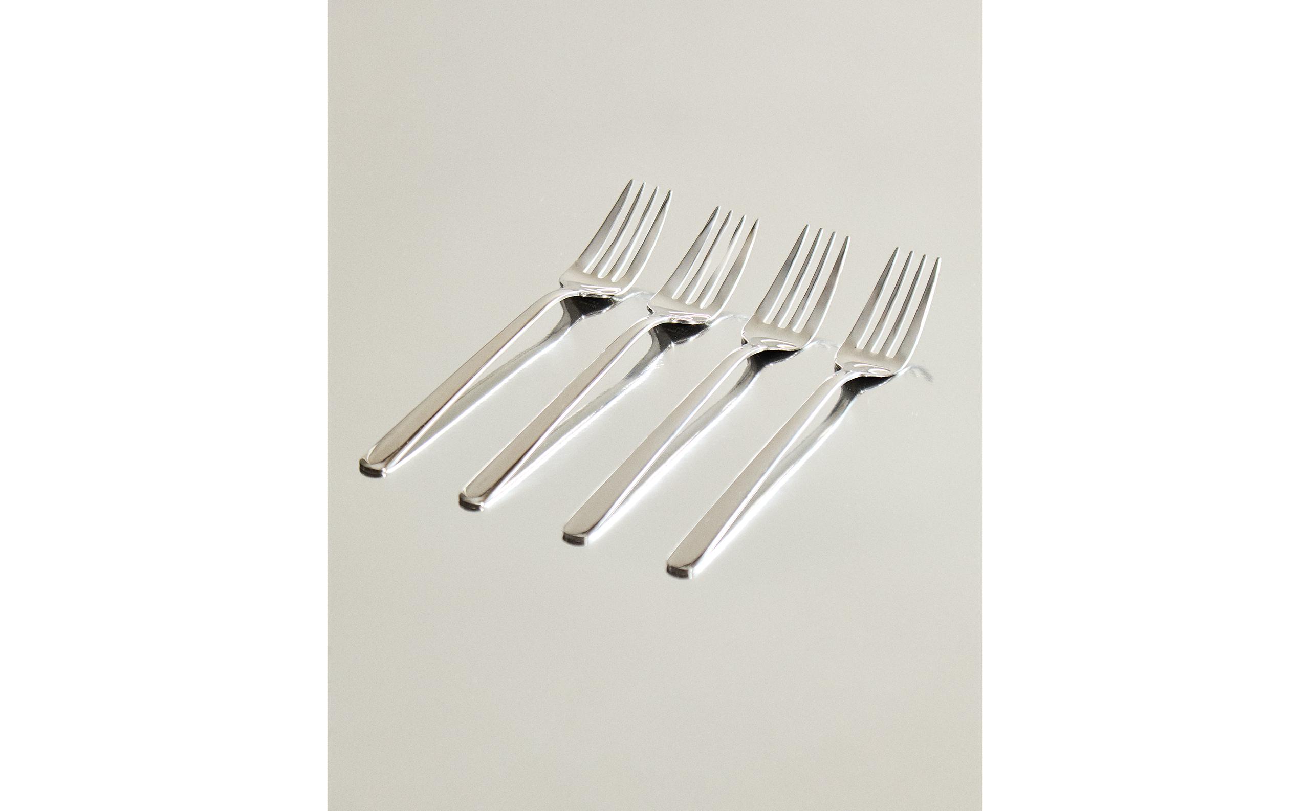 PACK OF SHINY STEEL FORKS (PACK OF 4) product thumbnail 3