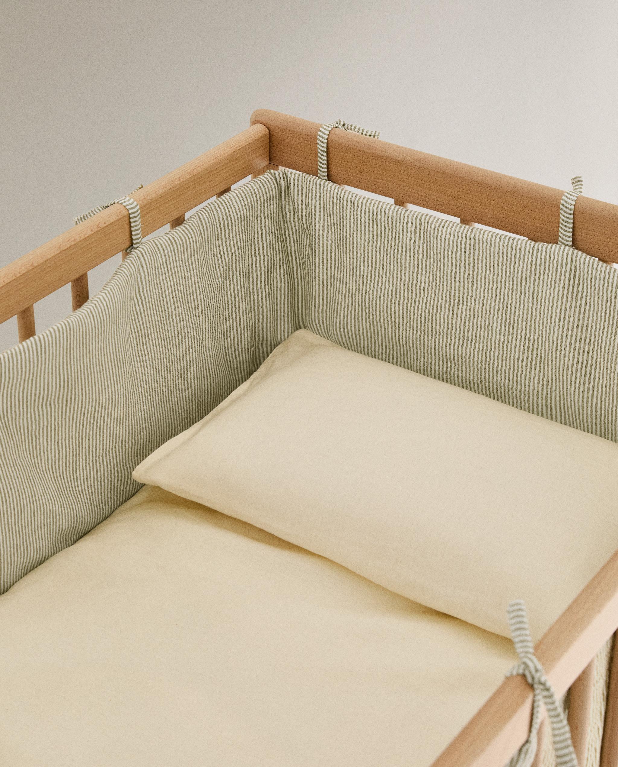 ベビーベッド ガーゼ ストライプ バンパー | Zara Home 日本/Japan