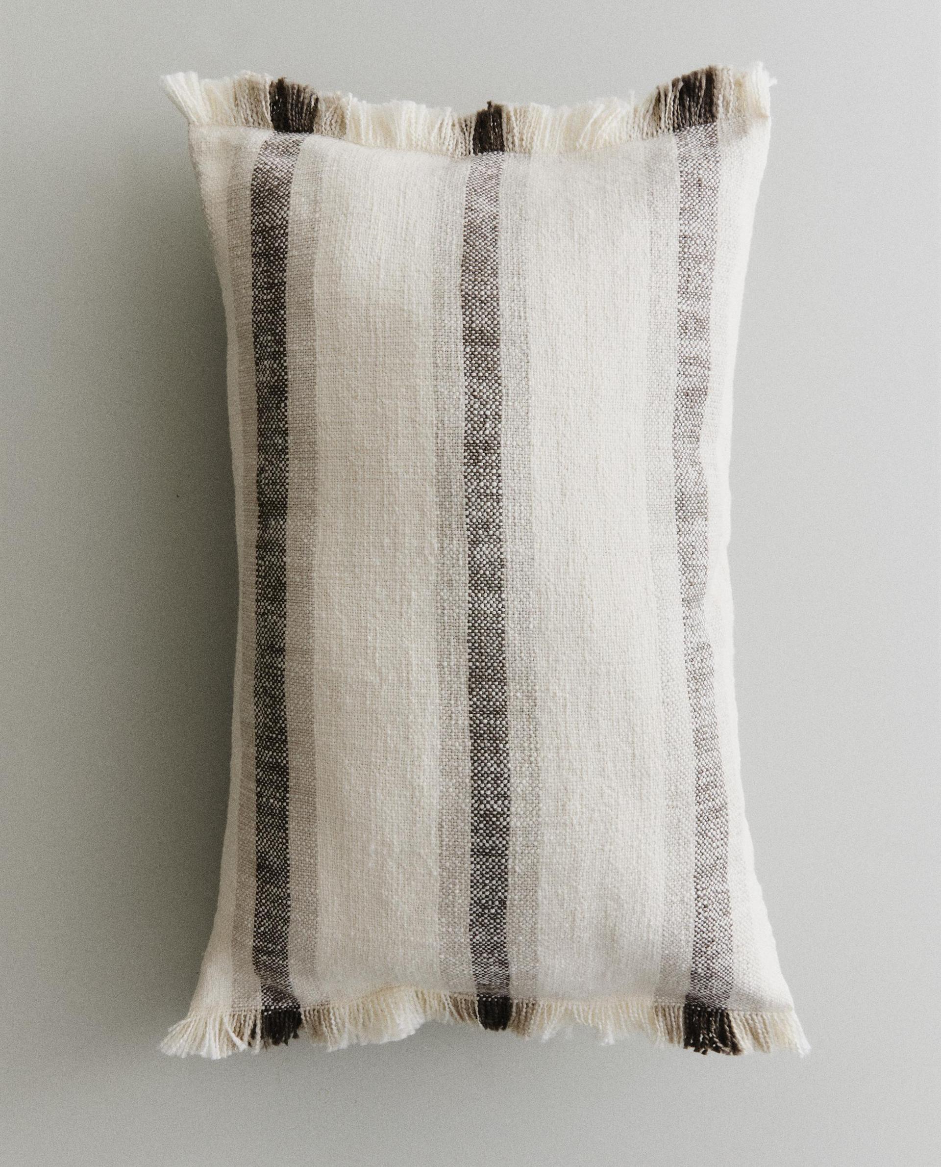 FRINGED THROW PILLOW COVER FRINGED THROW PILLOW COVER