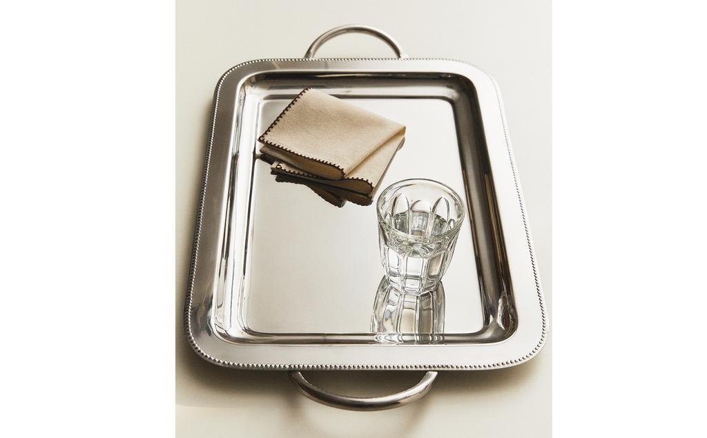 ถาดเหล็กทรงสี่เหลี่ยมผืนผ้า