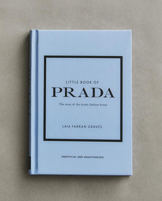 書籍《THE LITTLE BOOK OF PRADA》(英文版)