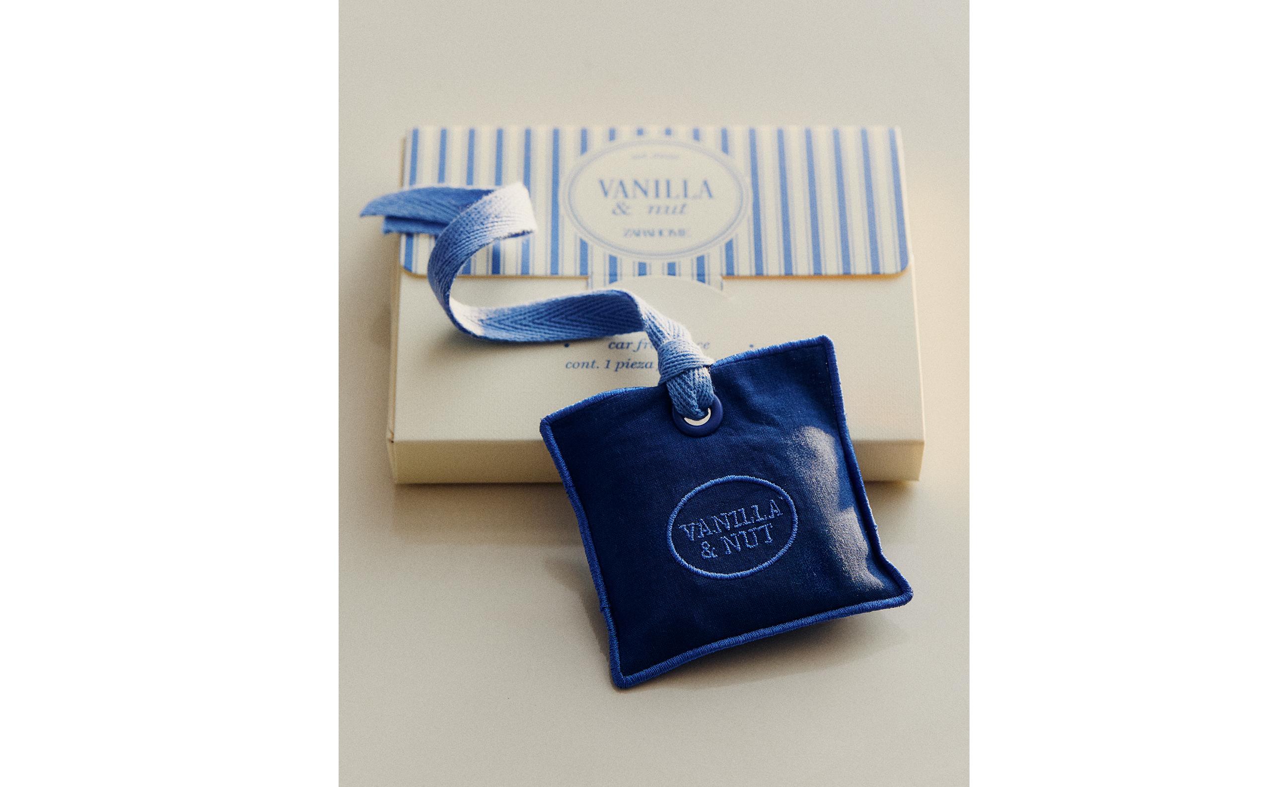 VETIVER MANGO, CANDIED LEMON AND VANILLA & NUT CAR AIR FRESHENERS product thumbnail 9