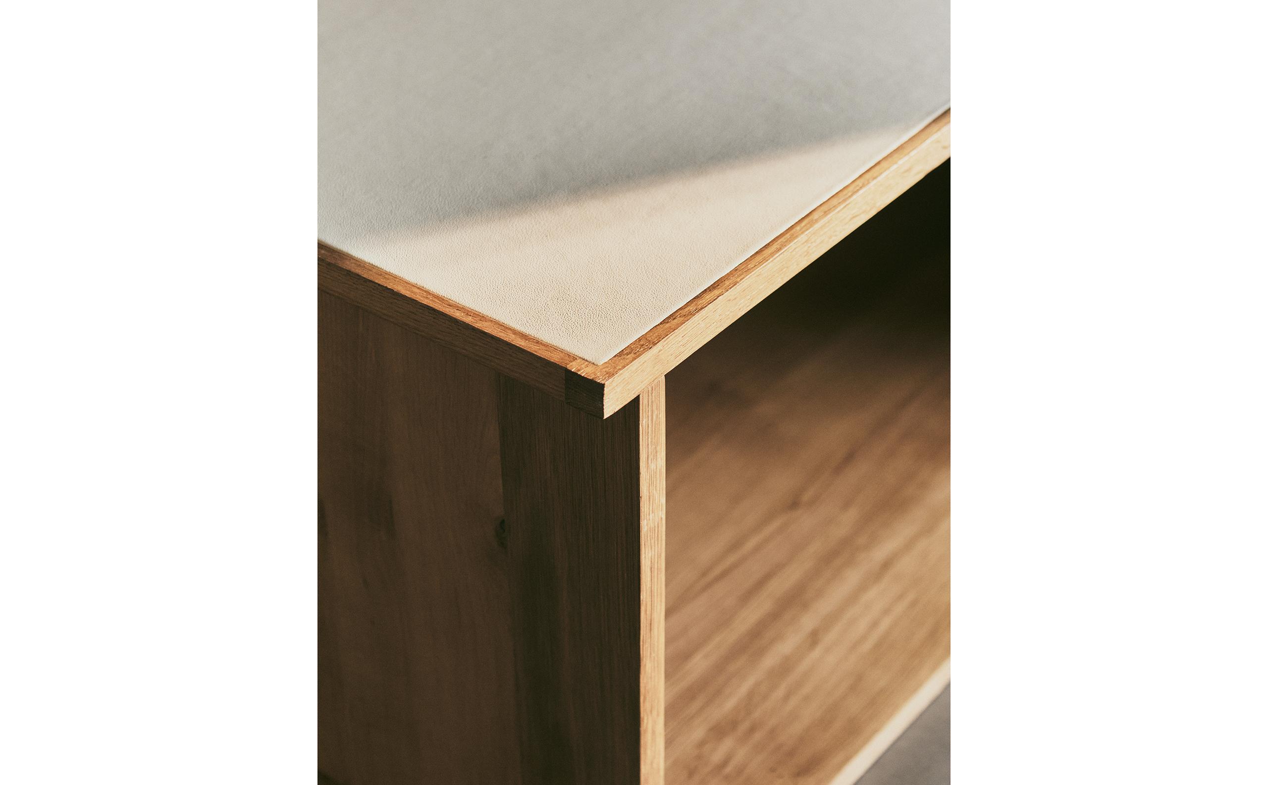 OAK AND LEATHER STORAGE UNIT