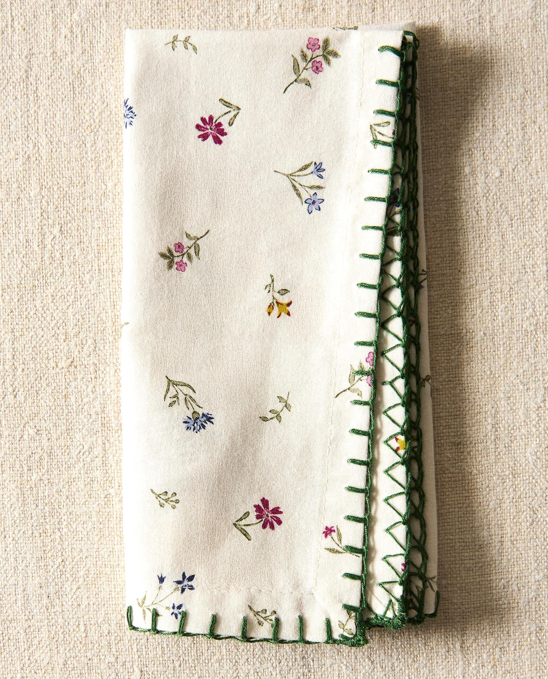 【新品】ZARA  ⚘*. フローラルプリント スペイン製テーブルクロス フラワープリント コットン テーブルクロス | Zara Home 日本/Japan