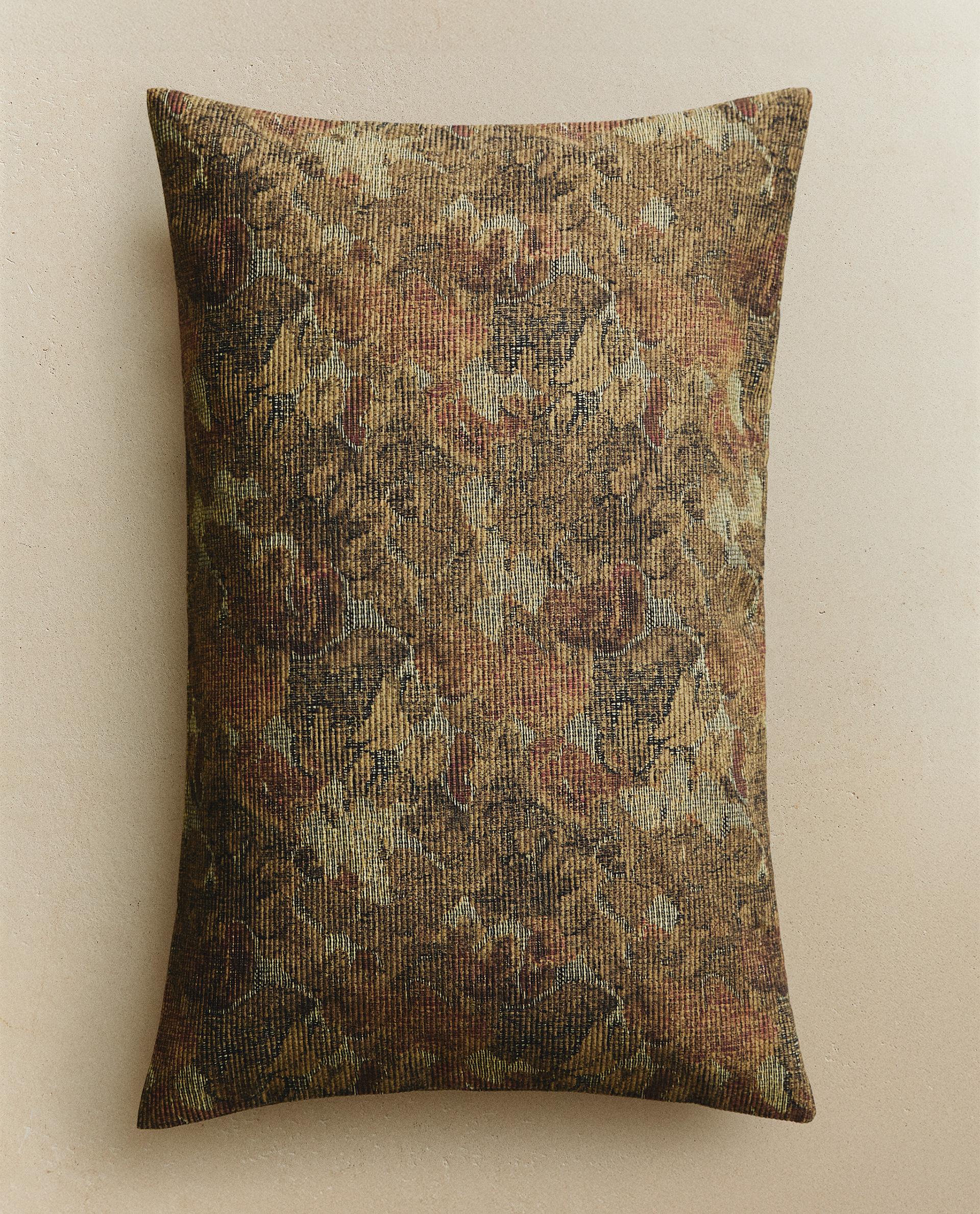 ステッチ クッションカバー | Zara Home 日本/Japan