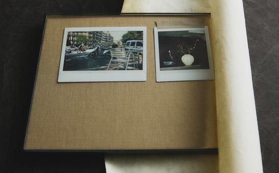 BLACK METAL PHOTO FRAME