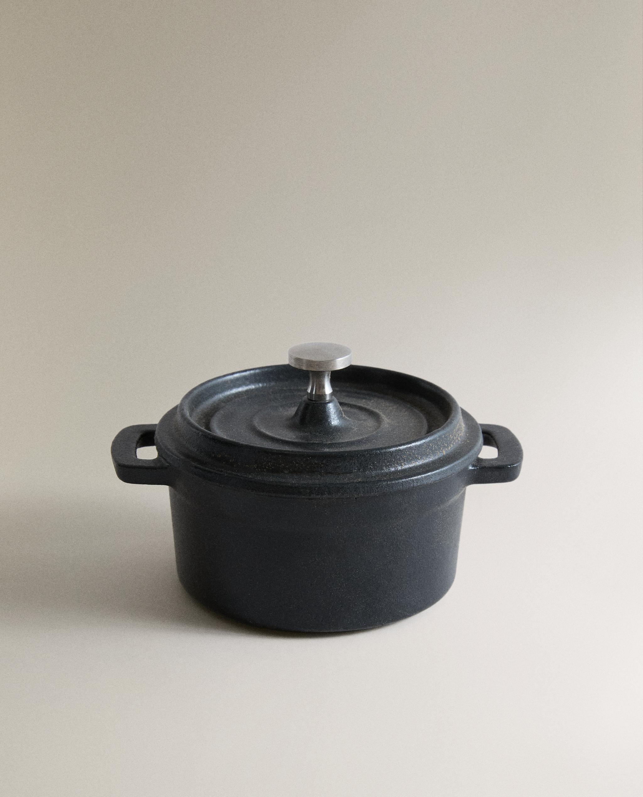 IRON COCOTTE POT product thumbnail 3