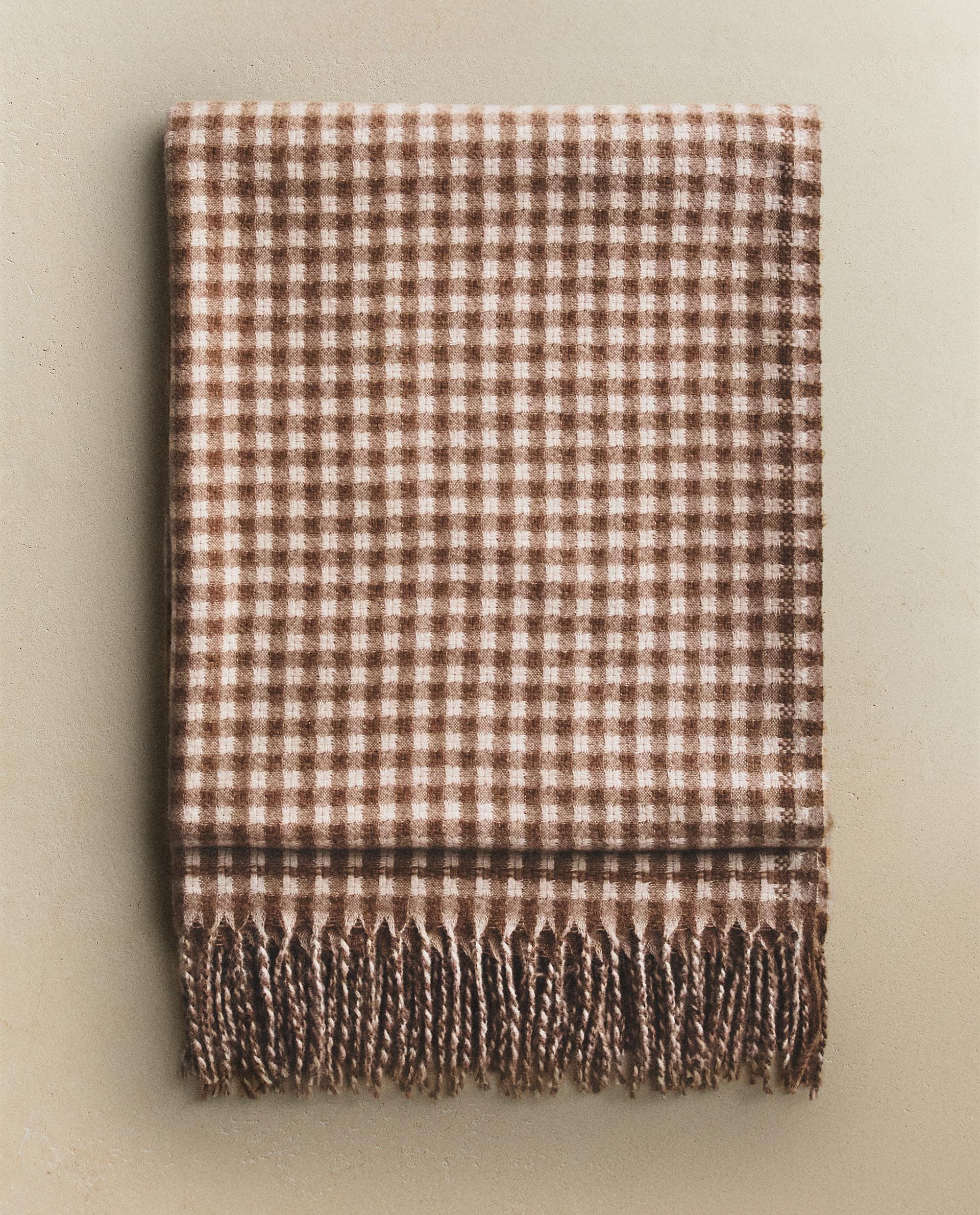 CHECK BLANKET WITH FRINGING | Zara Home United States of America