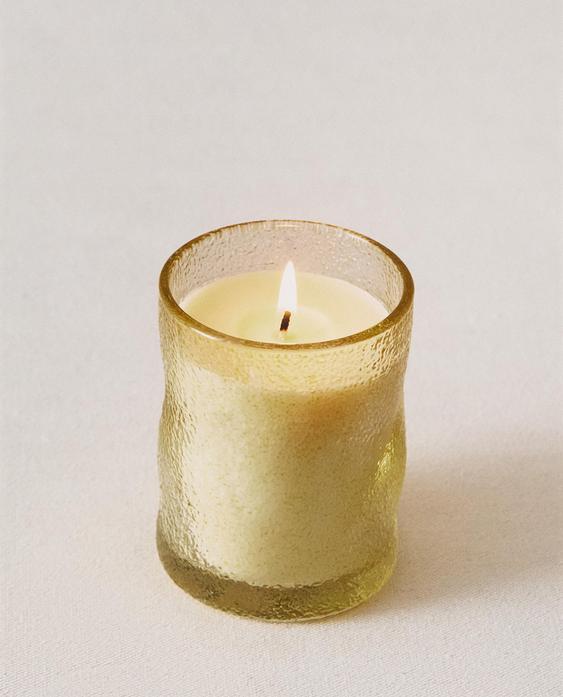 (155 G) CITRUS PEACH SCENTED CANDLE