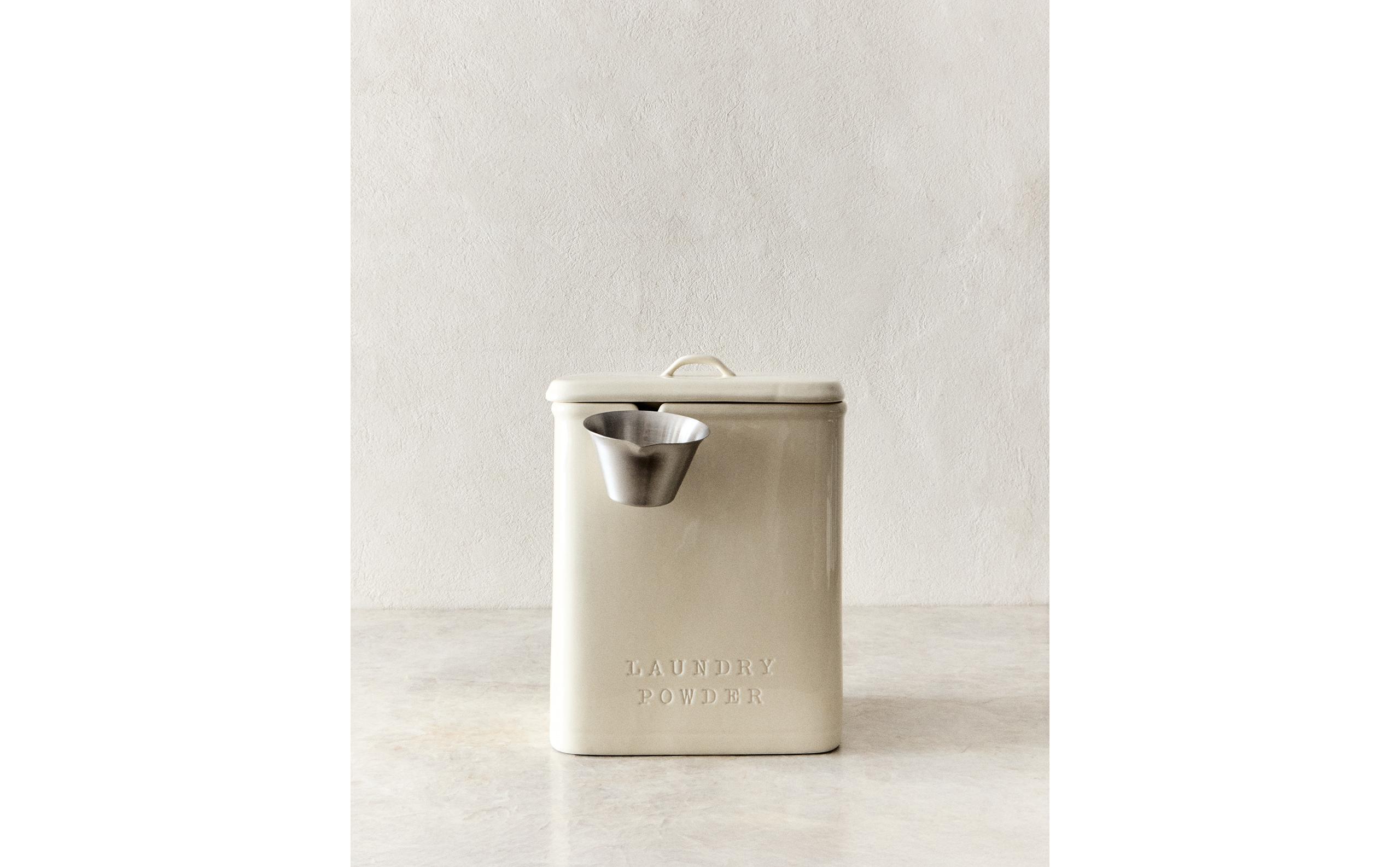 LAUNDRY DETERGENT JAR WITH LADLE