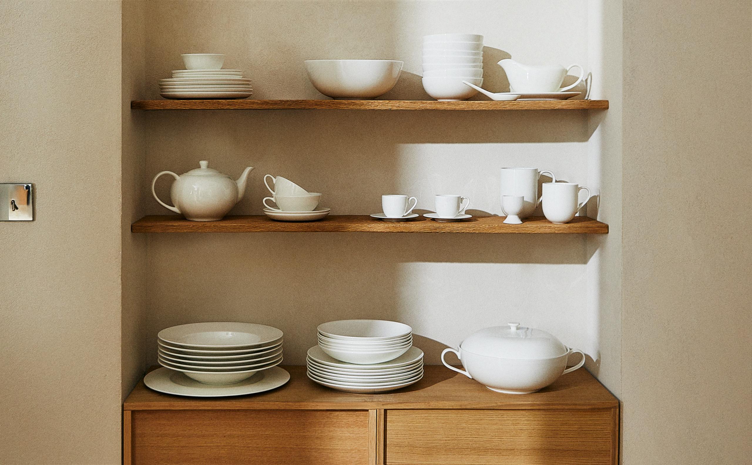 PLAIN BONE CHINA DINNER SET