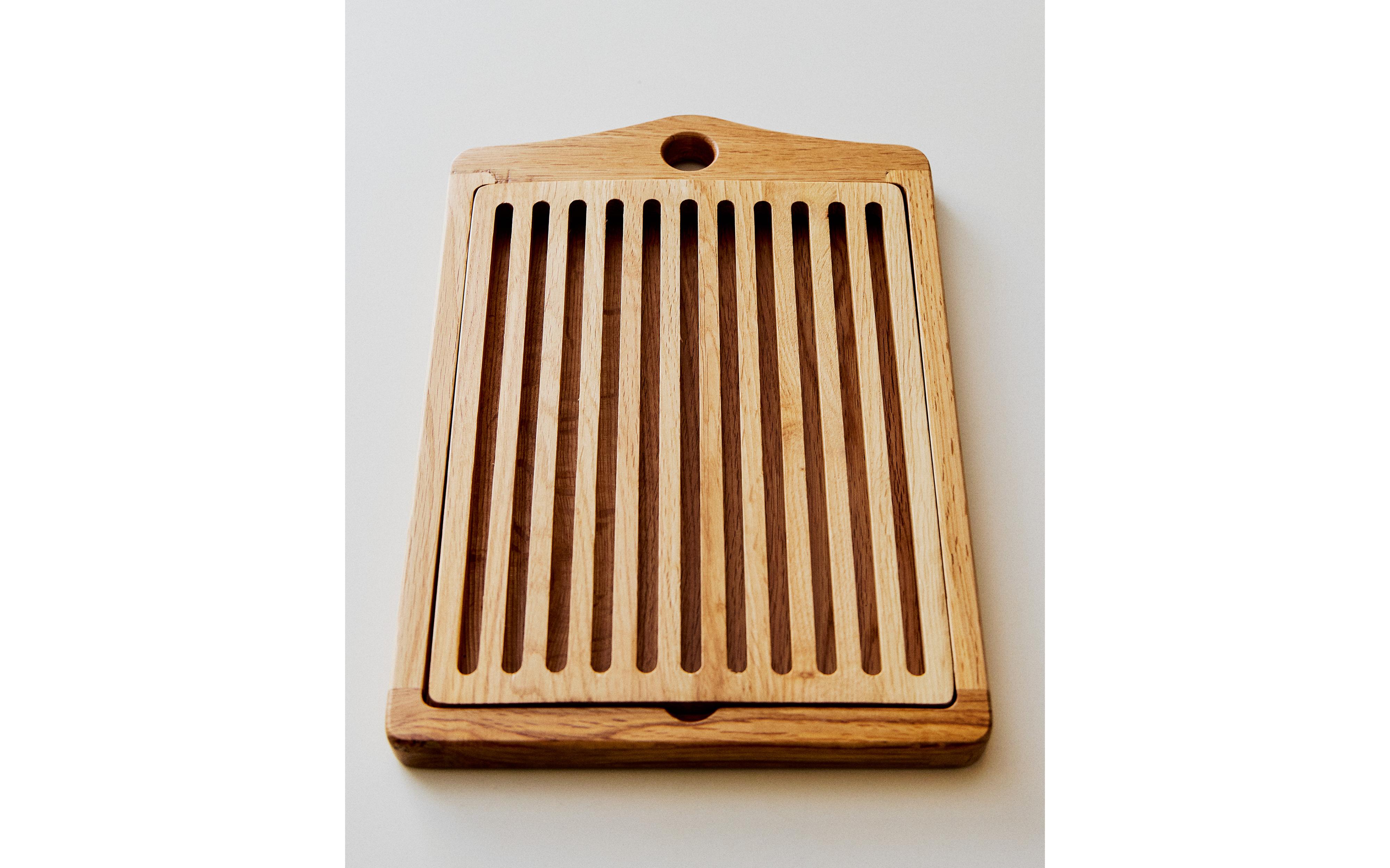 OAK BREAD CUTTING BOARD product thumbnail 9